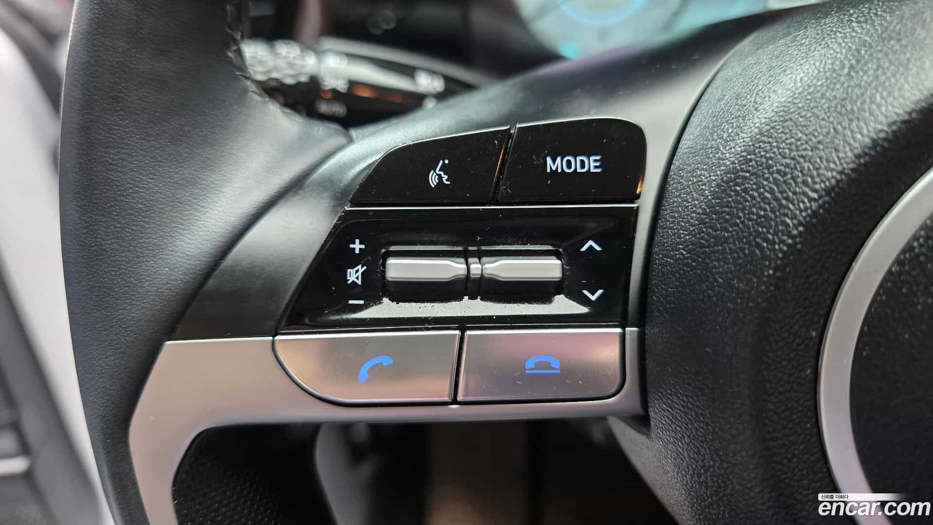 AVANTE Hyundai 2023.0-OPTION-042