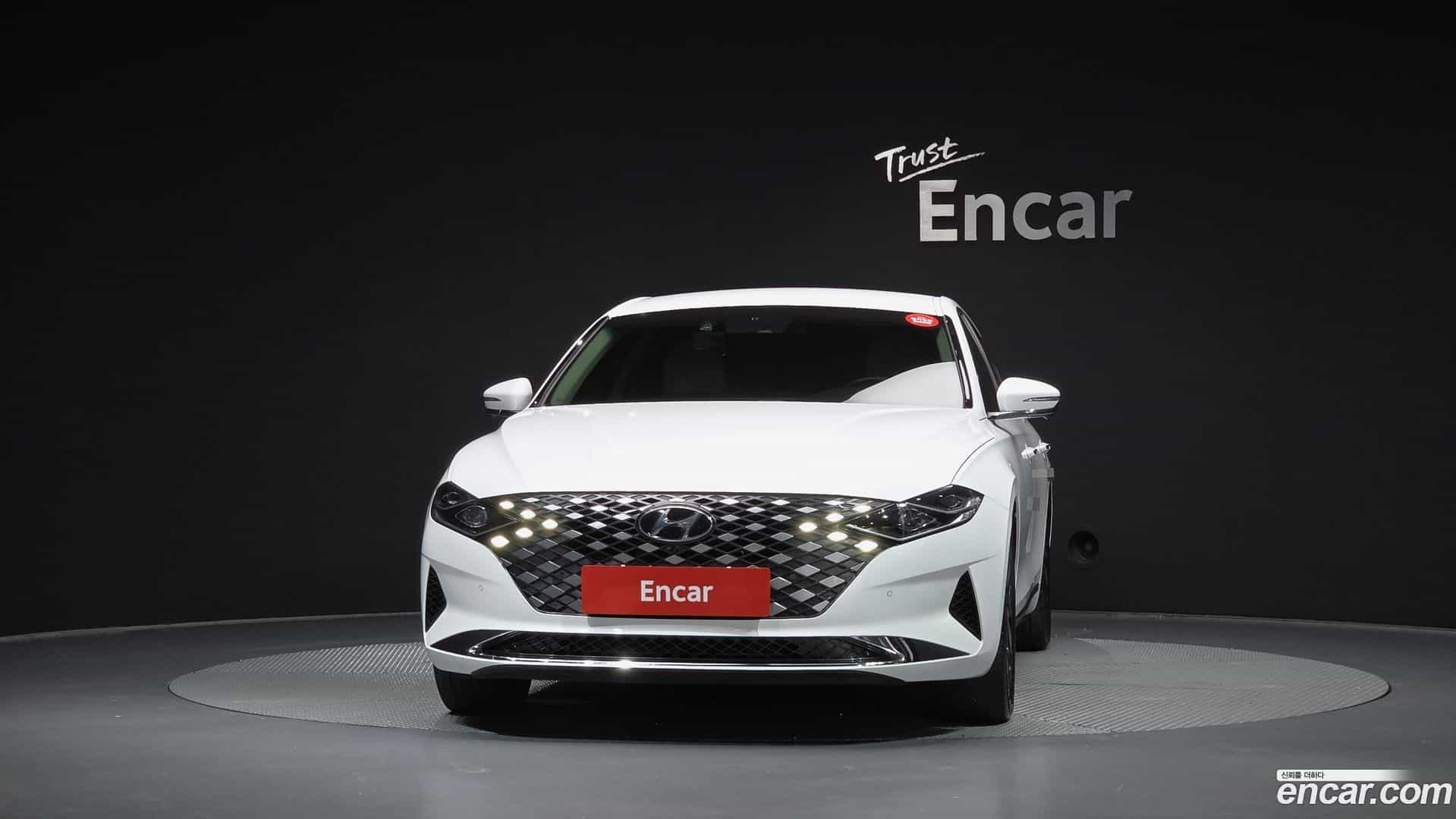 Grandeur Hyundai 2022.3-OUTER-003