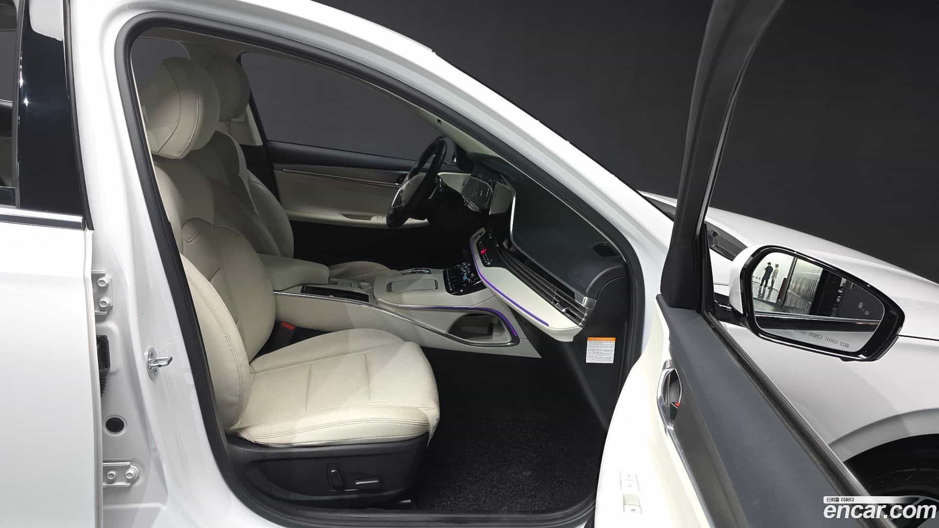 Grandeur Hyundai 2022.3-OPTION-015