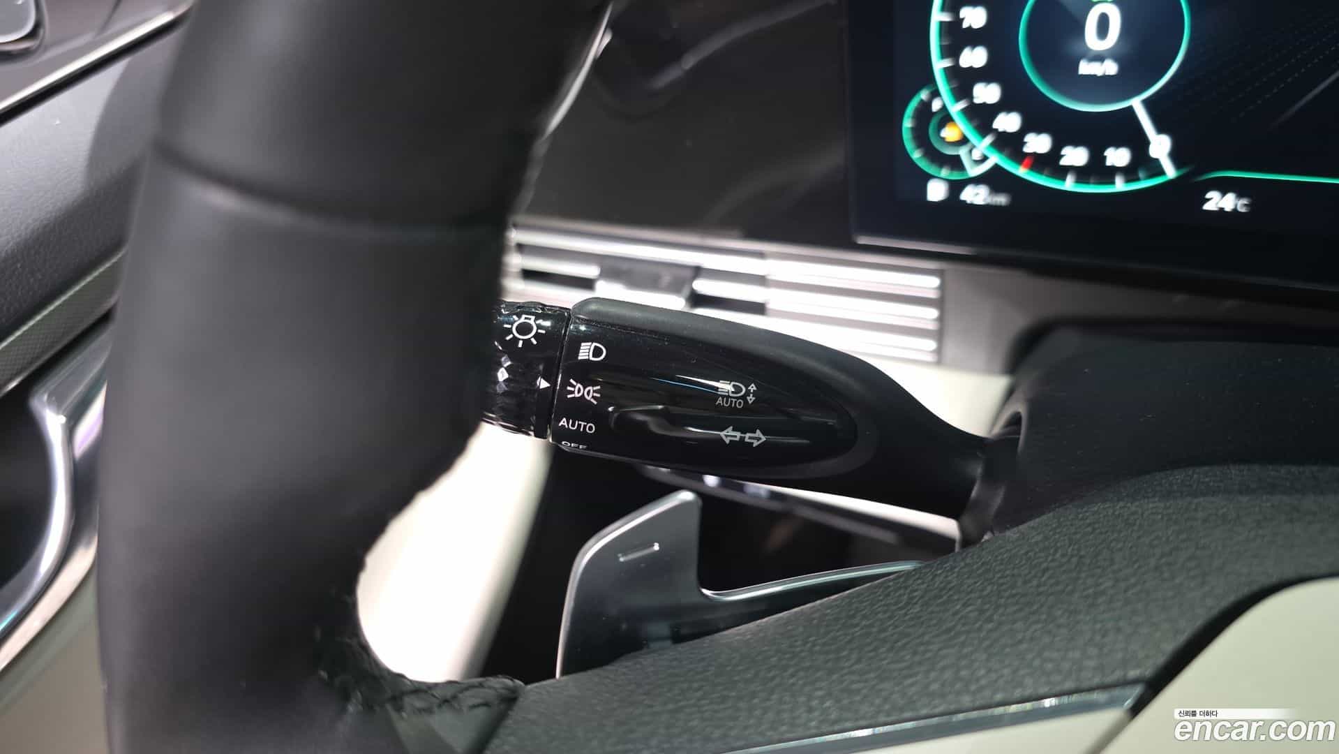 Grandeur Hyundai 2022.3-OPTION-041