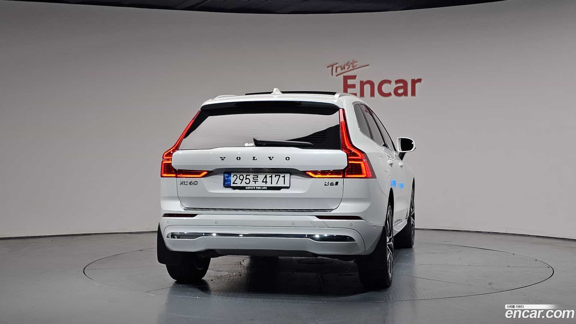 XC60 Volvo 2023.4-OUTER-004