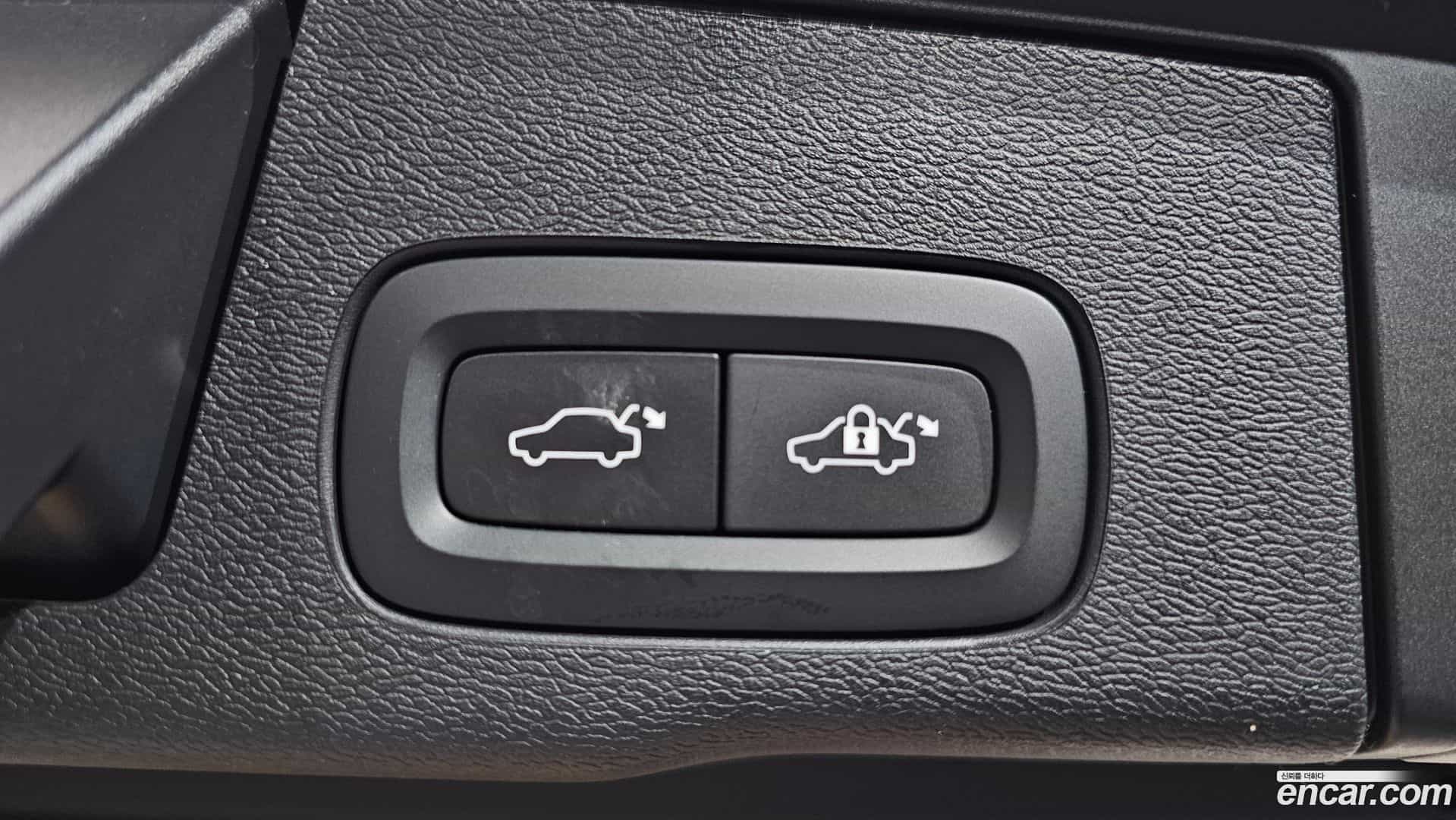 XC60 Volvo 2023.4-OPTION-051