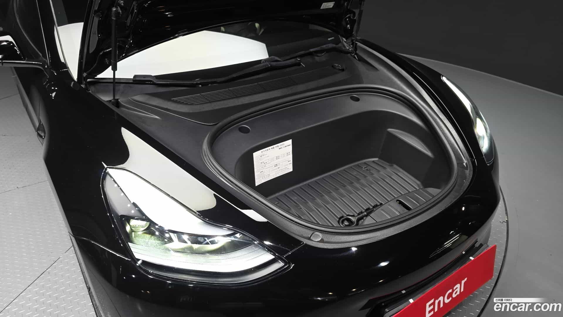Model 3 Tesla 2020.11-OUTER-006
