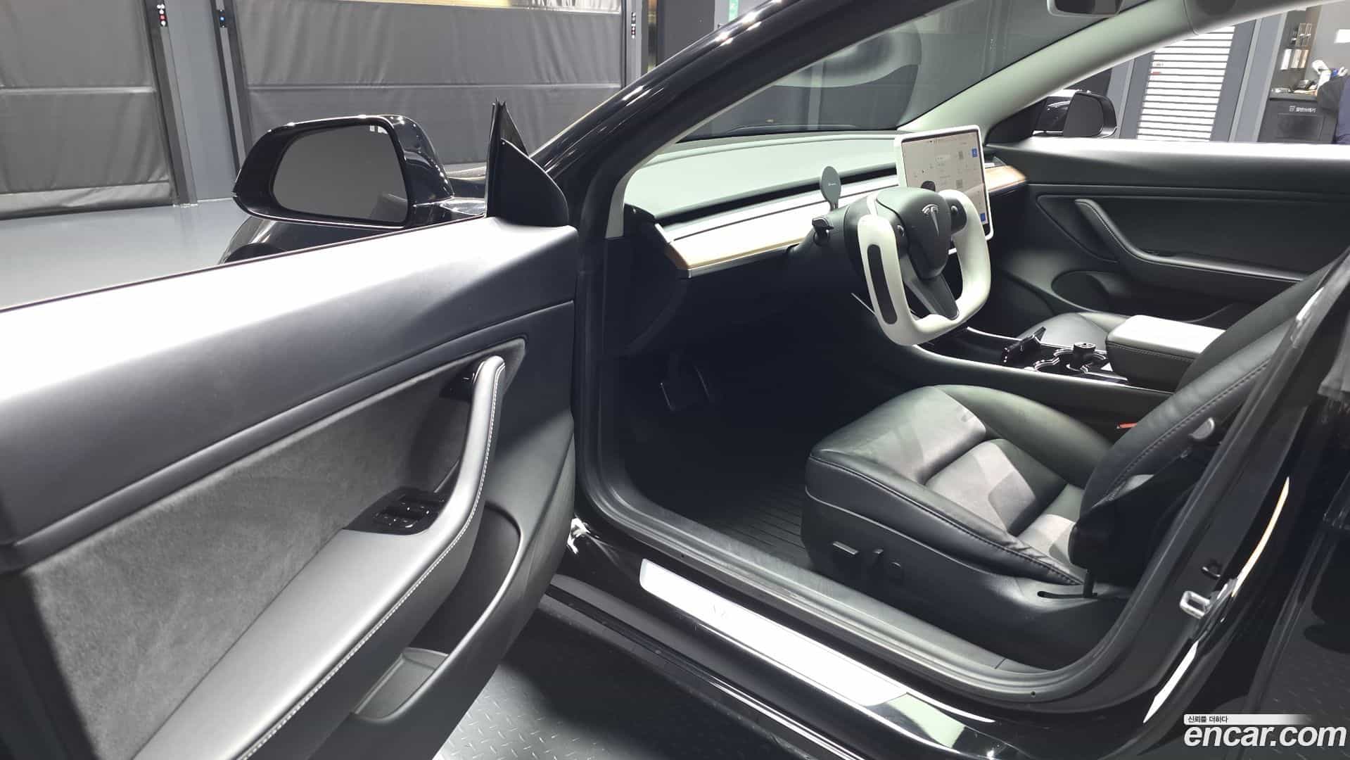 Model 3 Tesla 2020.11-INNER-010
