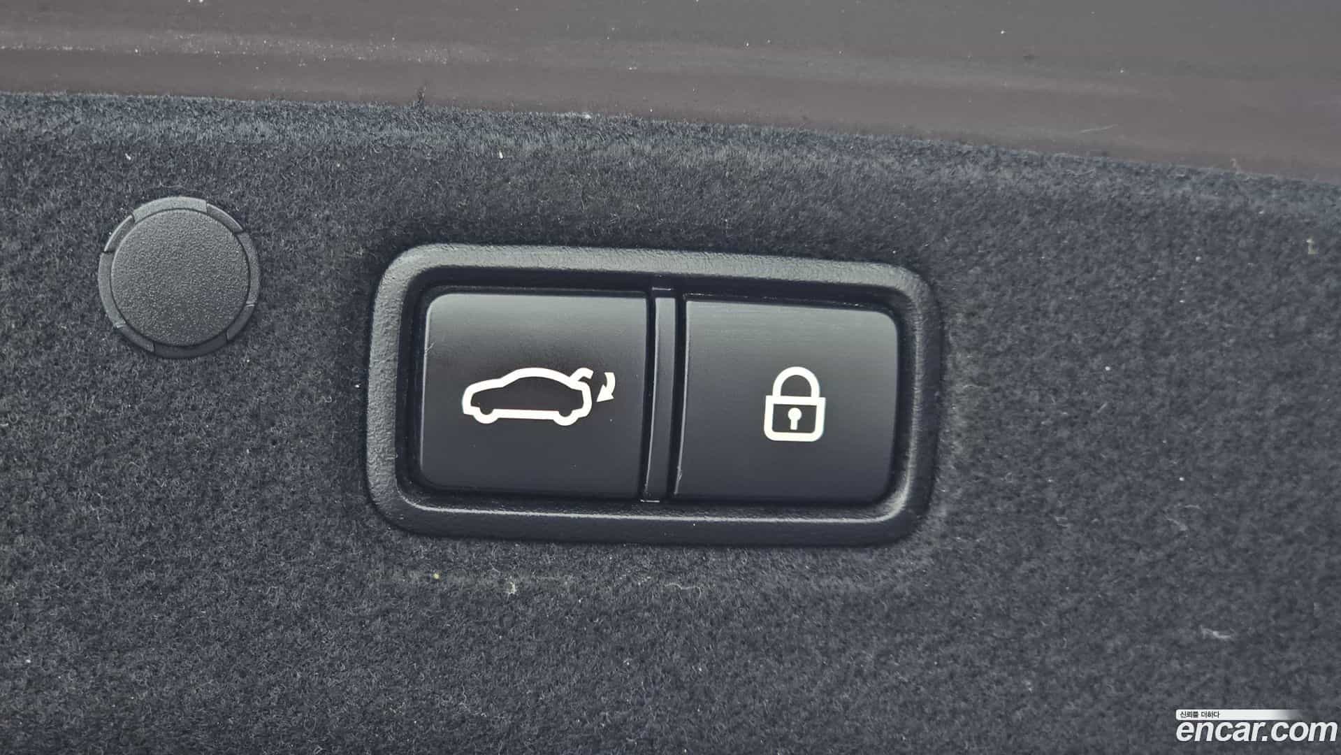 Grandeur Hyundai 2017.3-OPTION-023