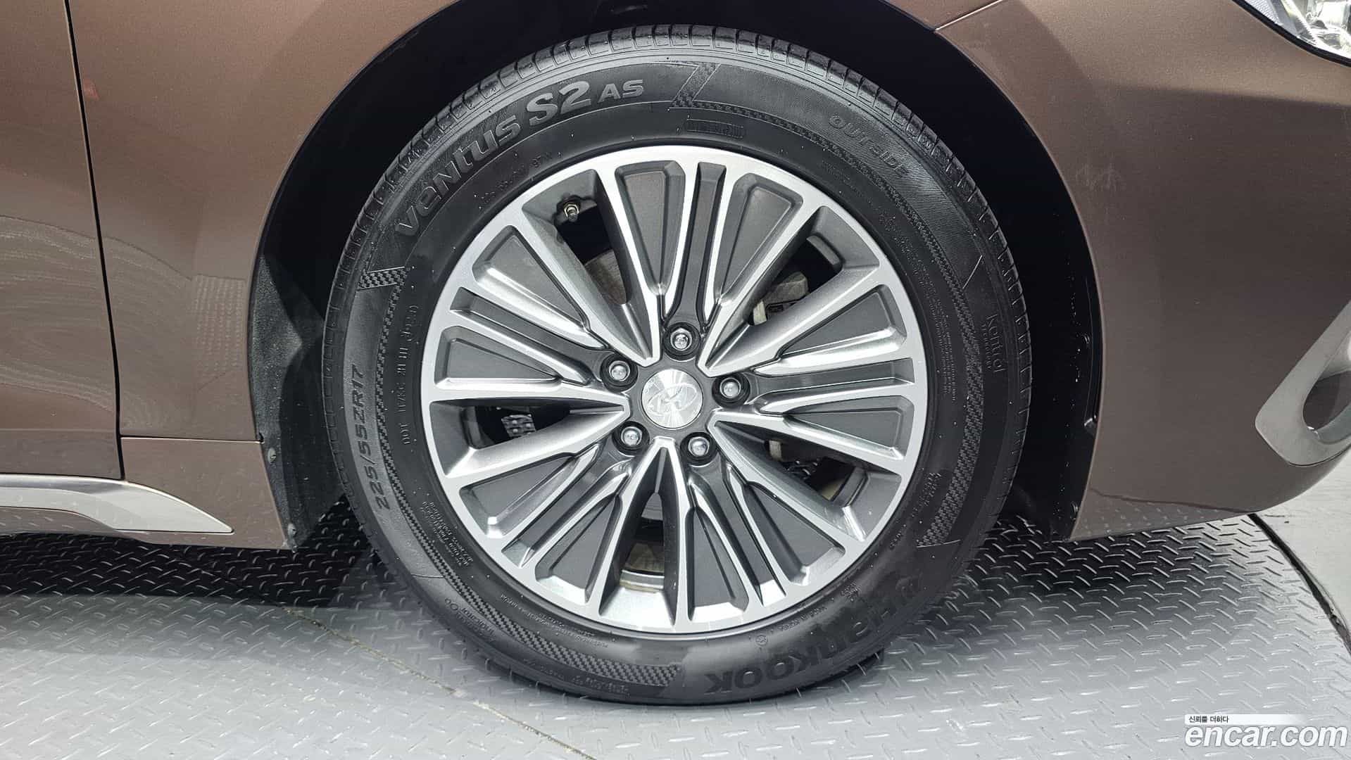 Grandeur Hyundai 2017.3-OUTER-031