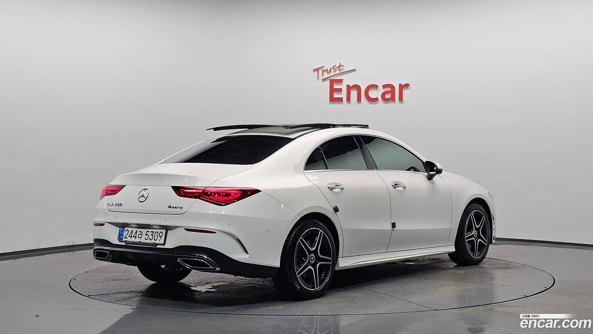 CLA-Class Mercedes-Benz 2020.10-OUTER-002