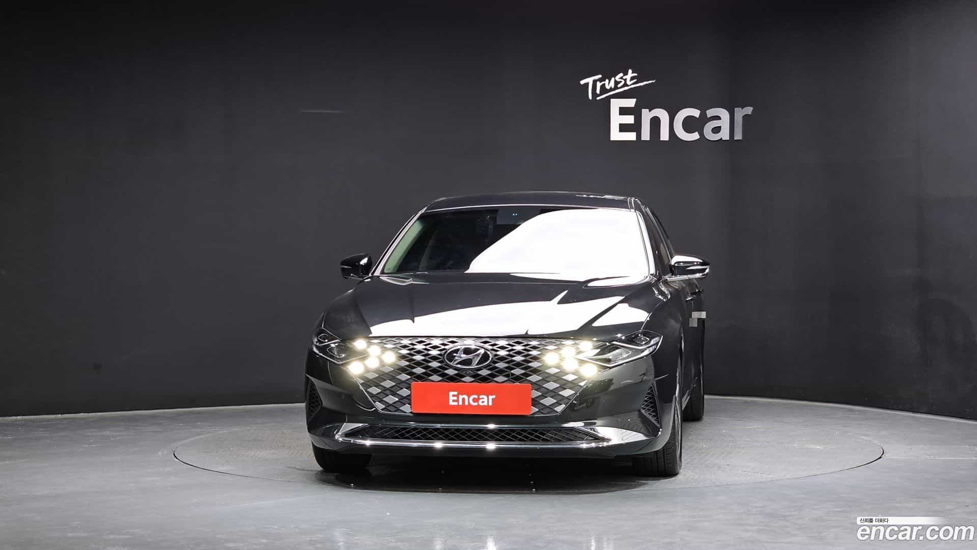 Grandeur Hyundai 2020.5-OUTER-003