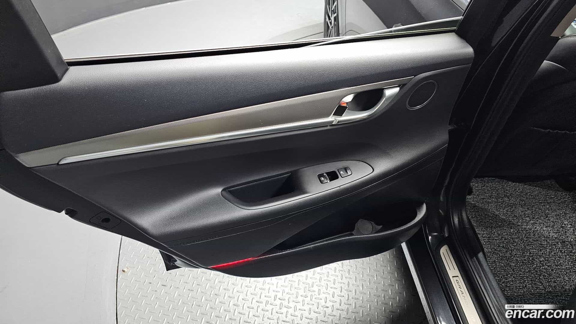 Grandeur Hyundai 2020.5-INNER-035