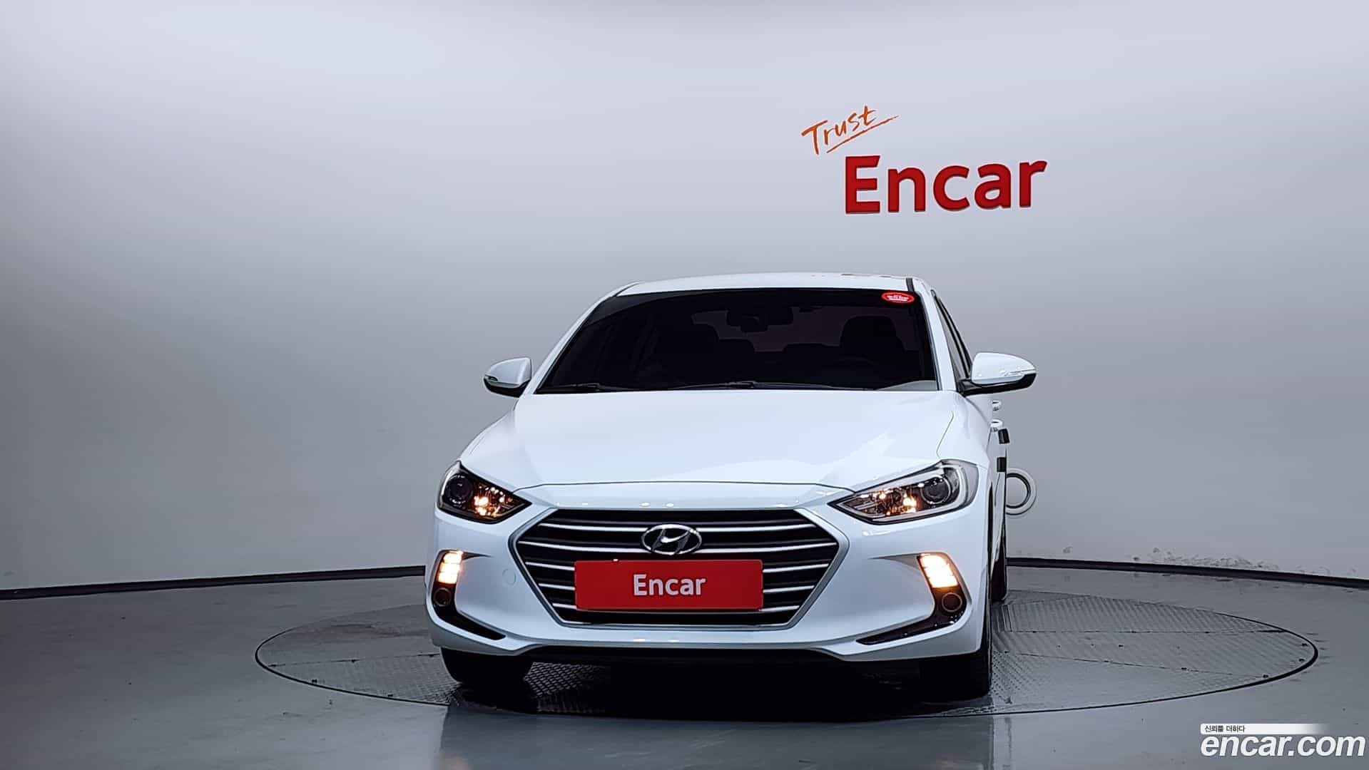 AVANTE Hyundai 2018.0-OUTER-003
