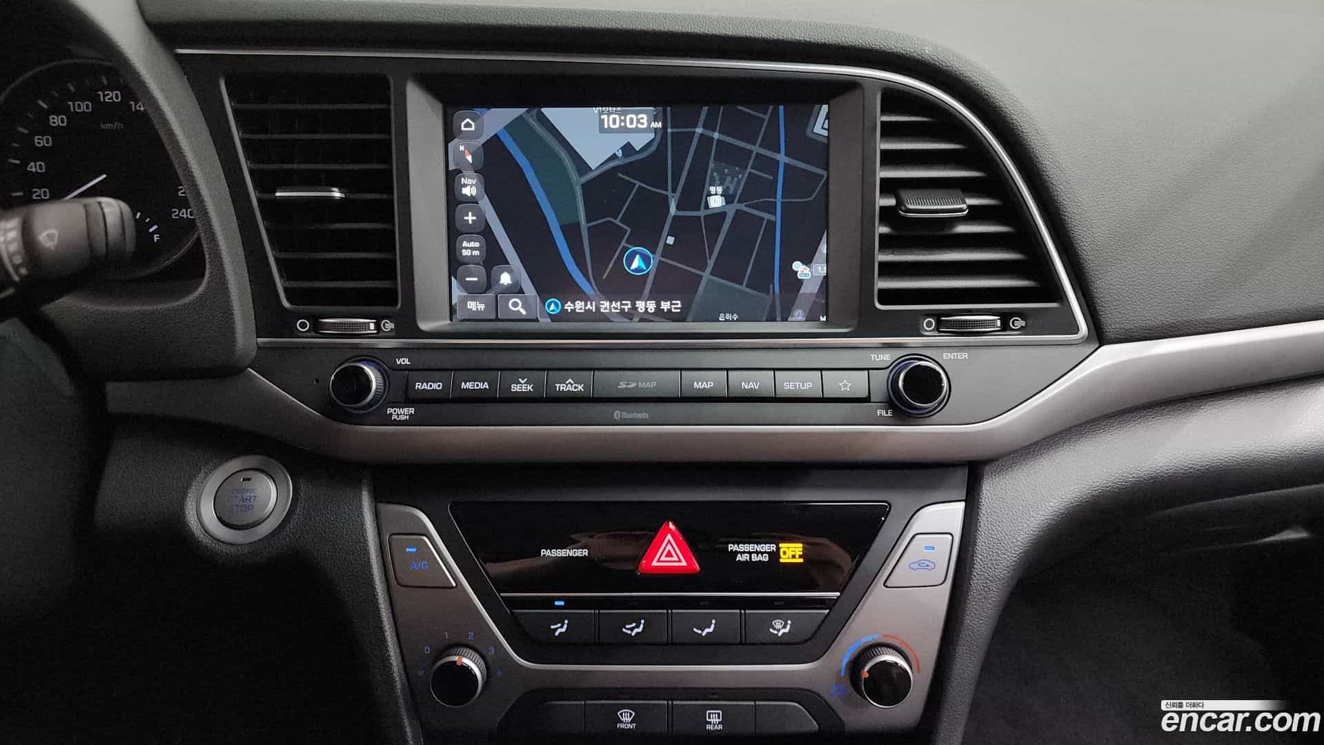 AVANTE Hyundai 2018.0-OPTION-017