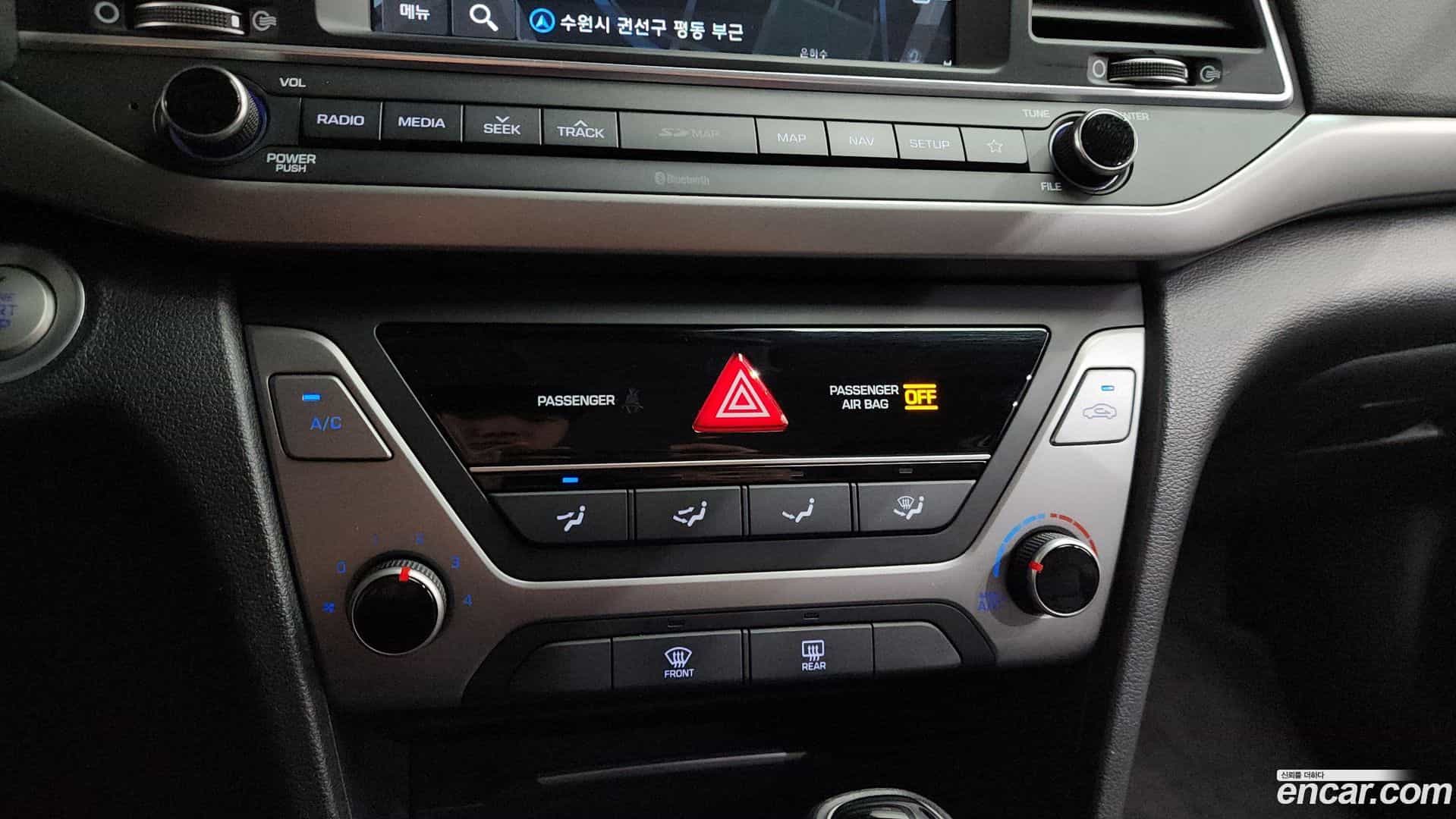 AVANTE Hyundai 2018.0-OPTION-044