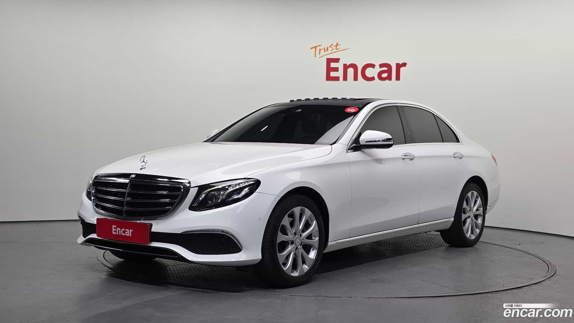 E-Class Mercedes-Benz 2016.11-OUTER-001