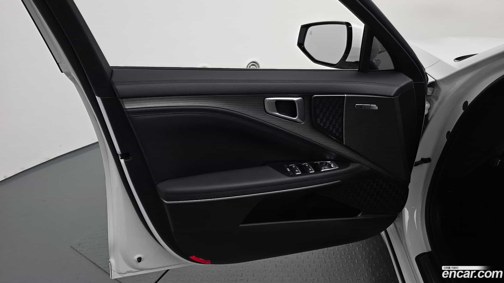 K8 Kia 2025.4-INNER-034