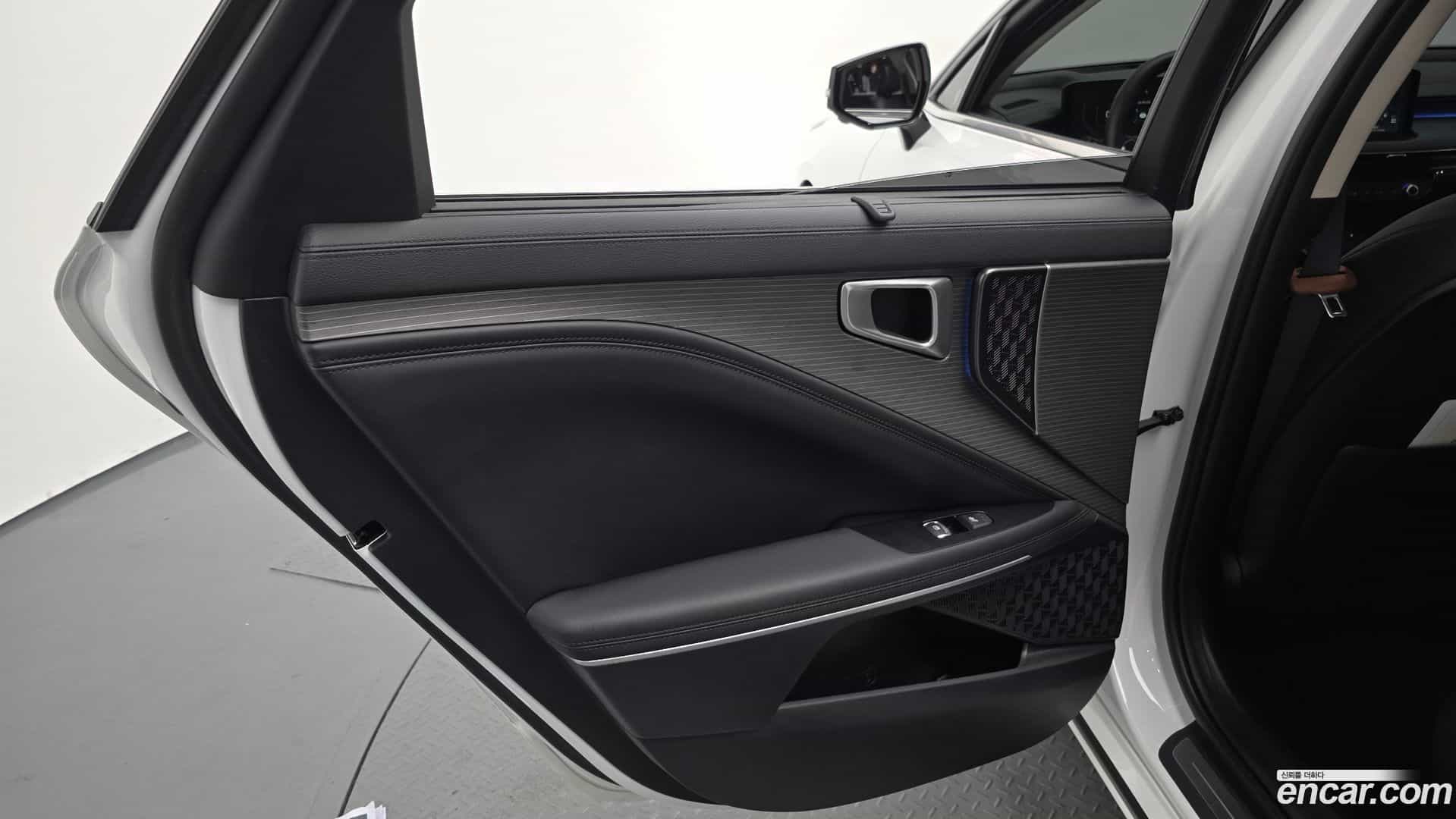 K8 Kia 2025.4-INNER-035