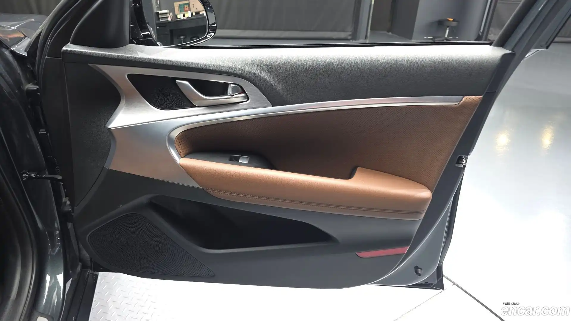 G70 Genesis 2019.4-INNER-034