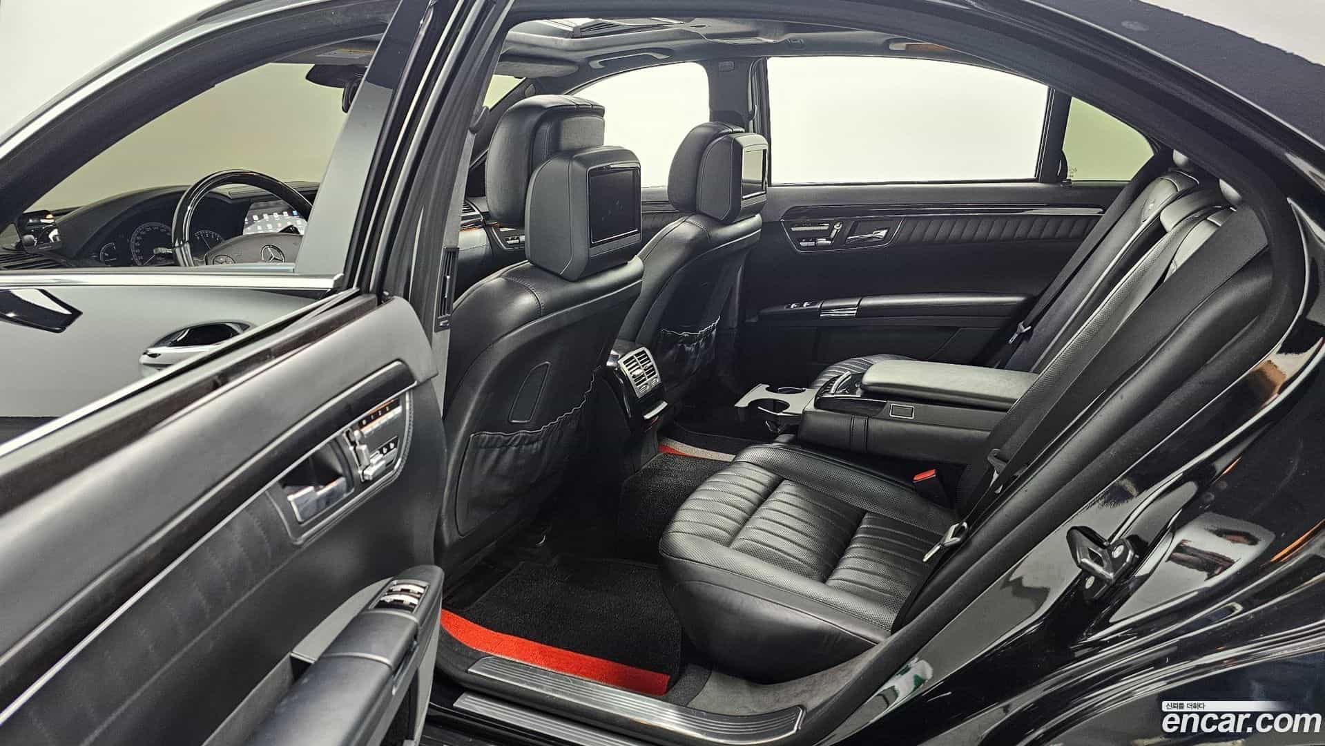S-Class Mercedes-Benz 2013.4-OPTION-015