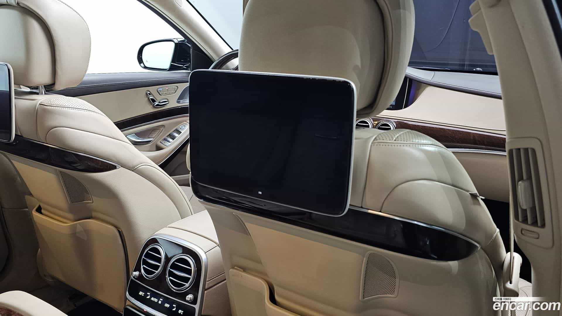S-Class Mercedes-Benz 2018.0-OPTION-042