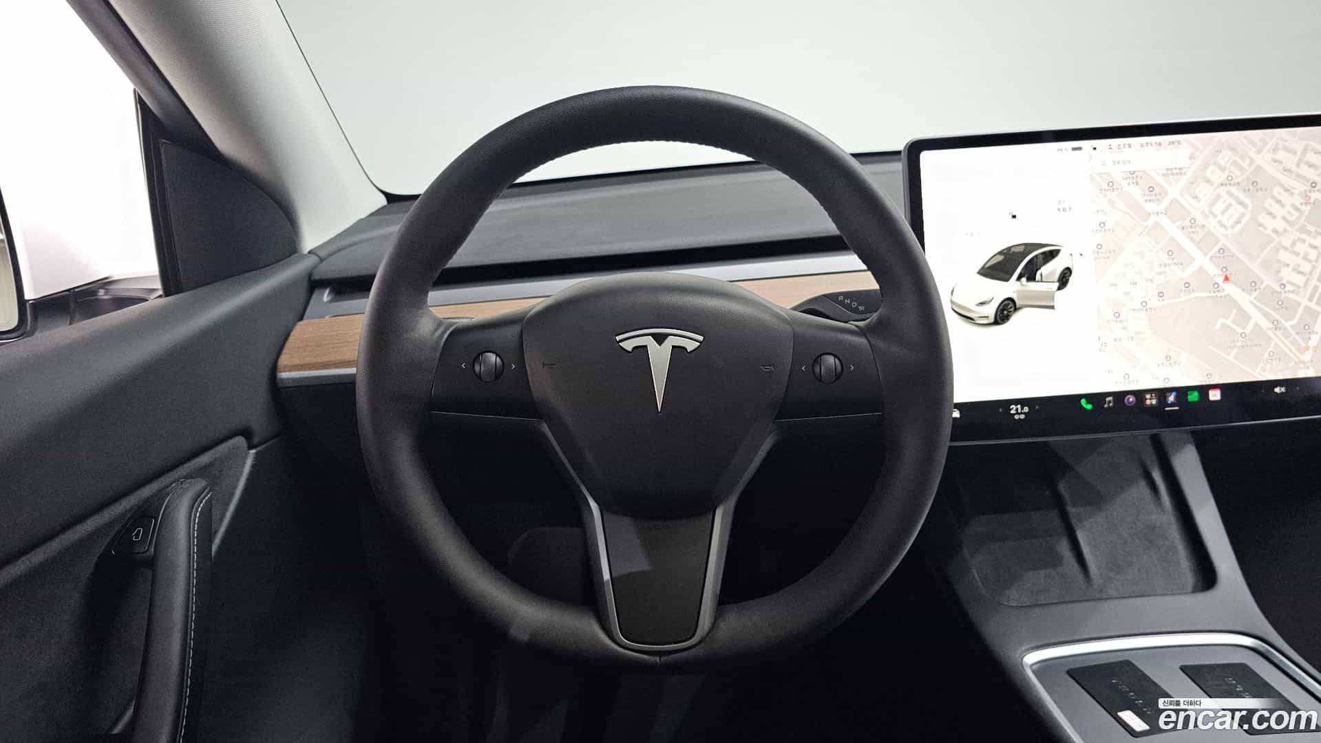Model Y Tesla 2021.4-OPTION-016