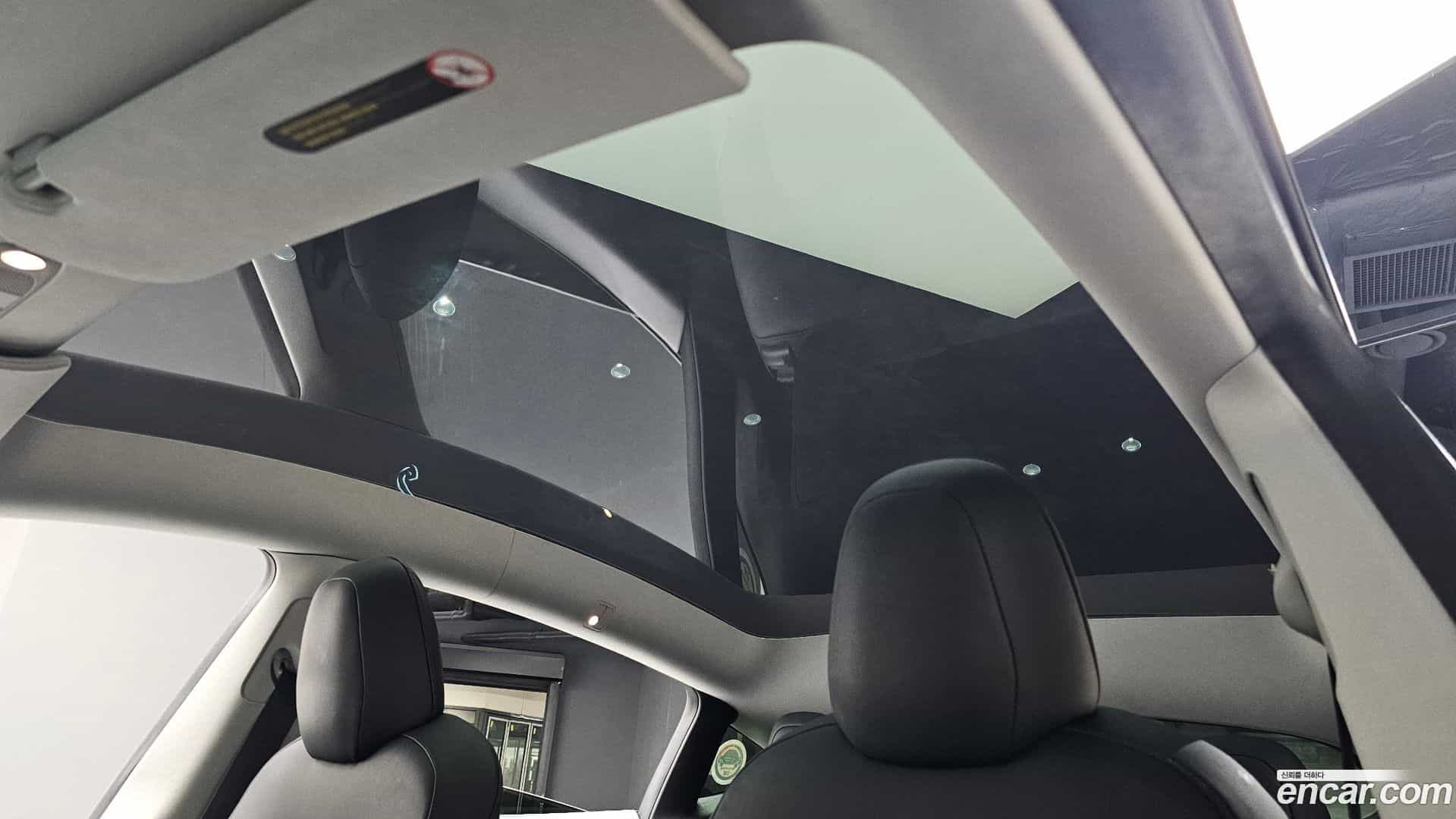 Model Y Tesla 2021.4-OPTION-019