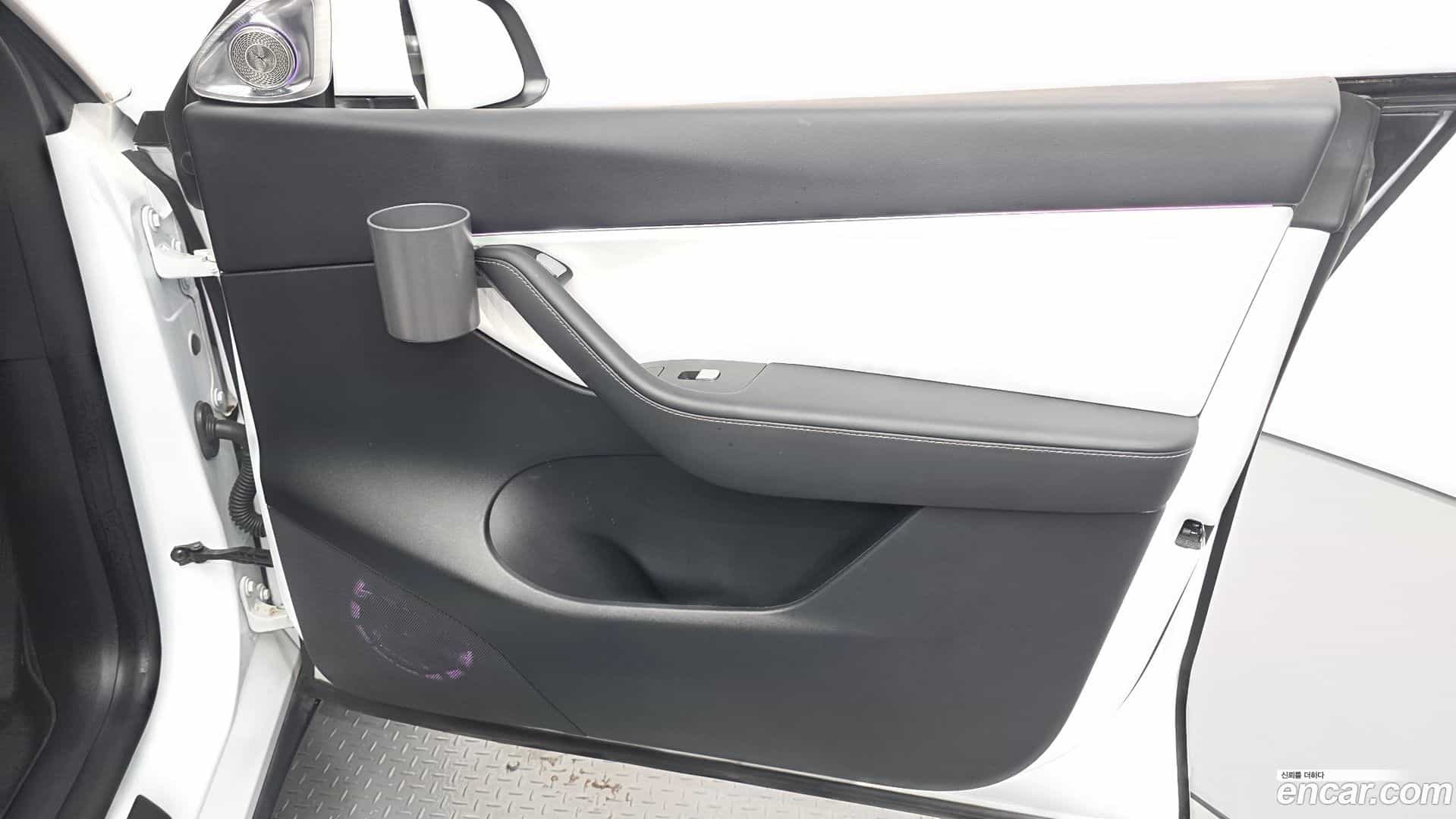 Model Y Tesla 2022.7-INNER-034