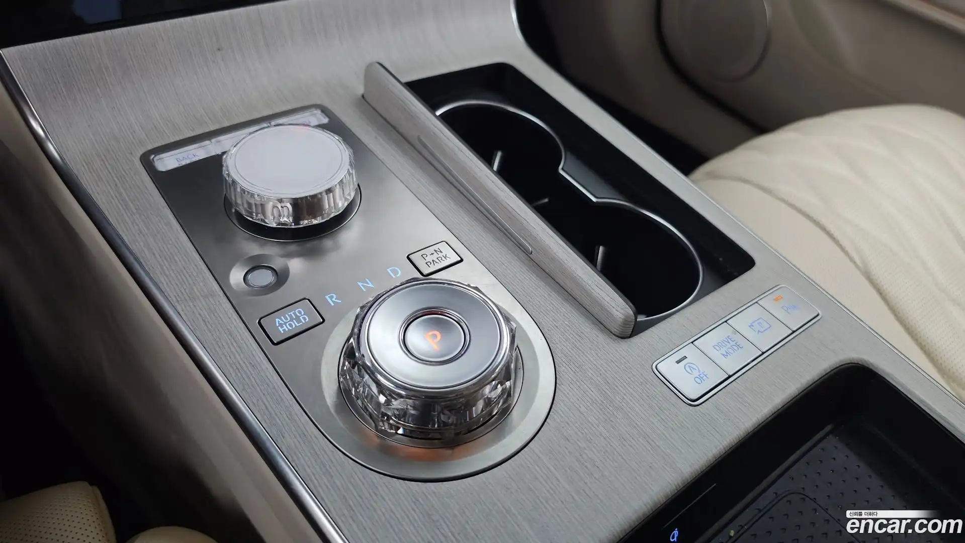 G80 Genesis 2024.11-INNER-009