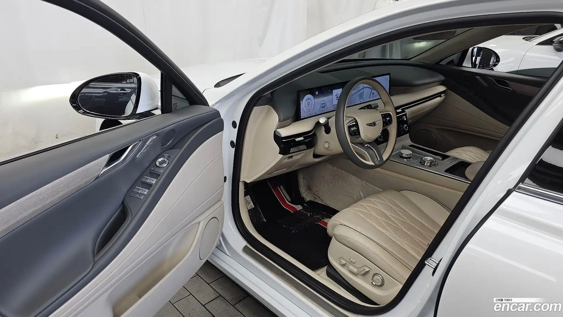 G80 Genesis 2024.11-INNER-010