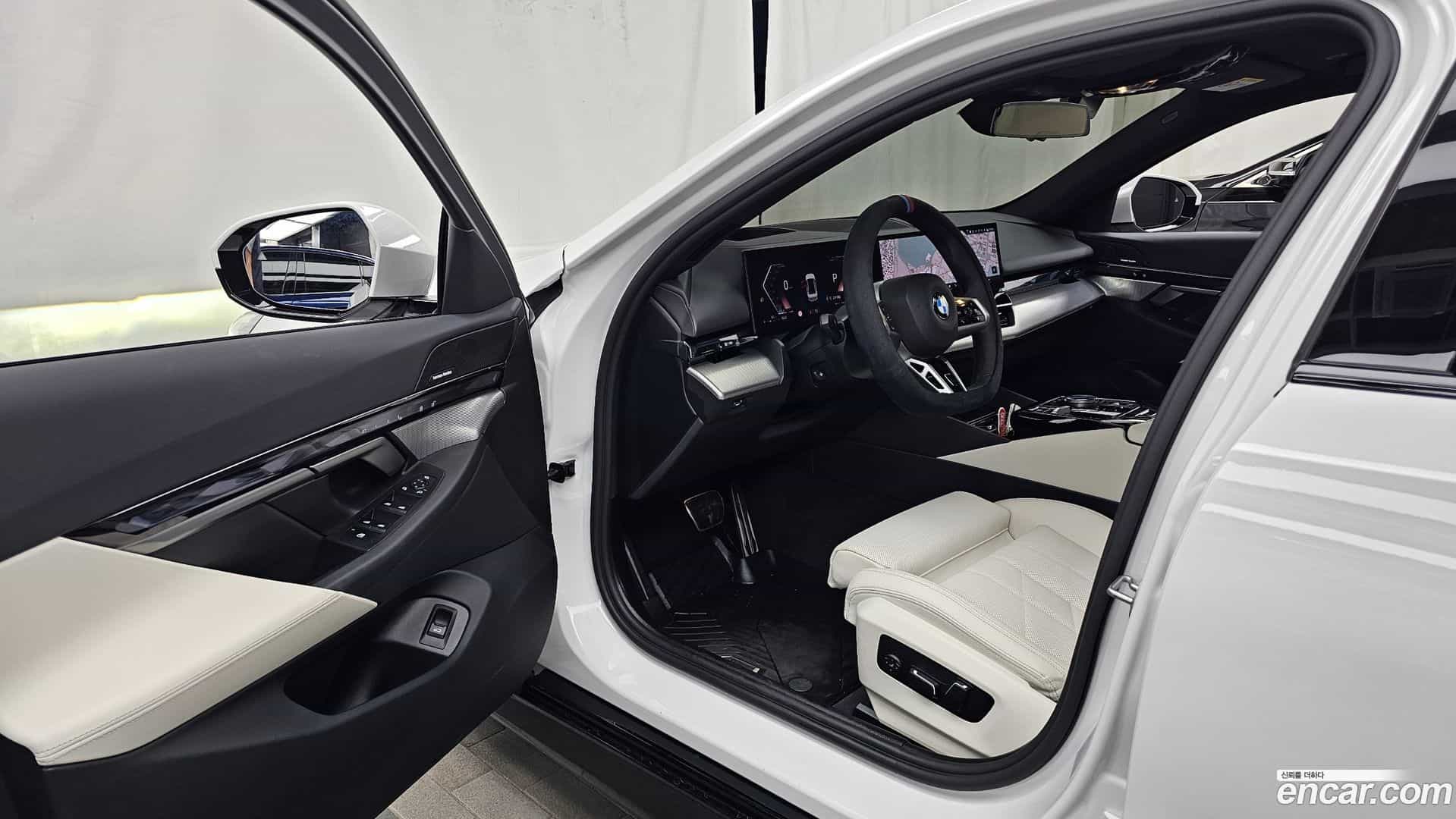 5-Series BMW 2025.1-INNER-010