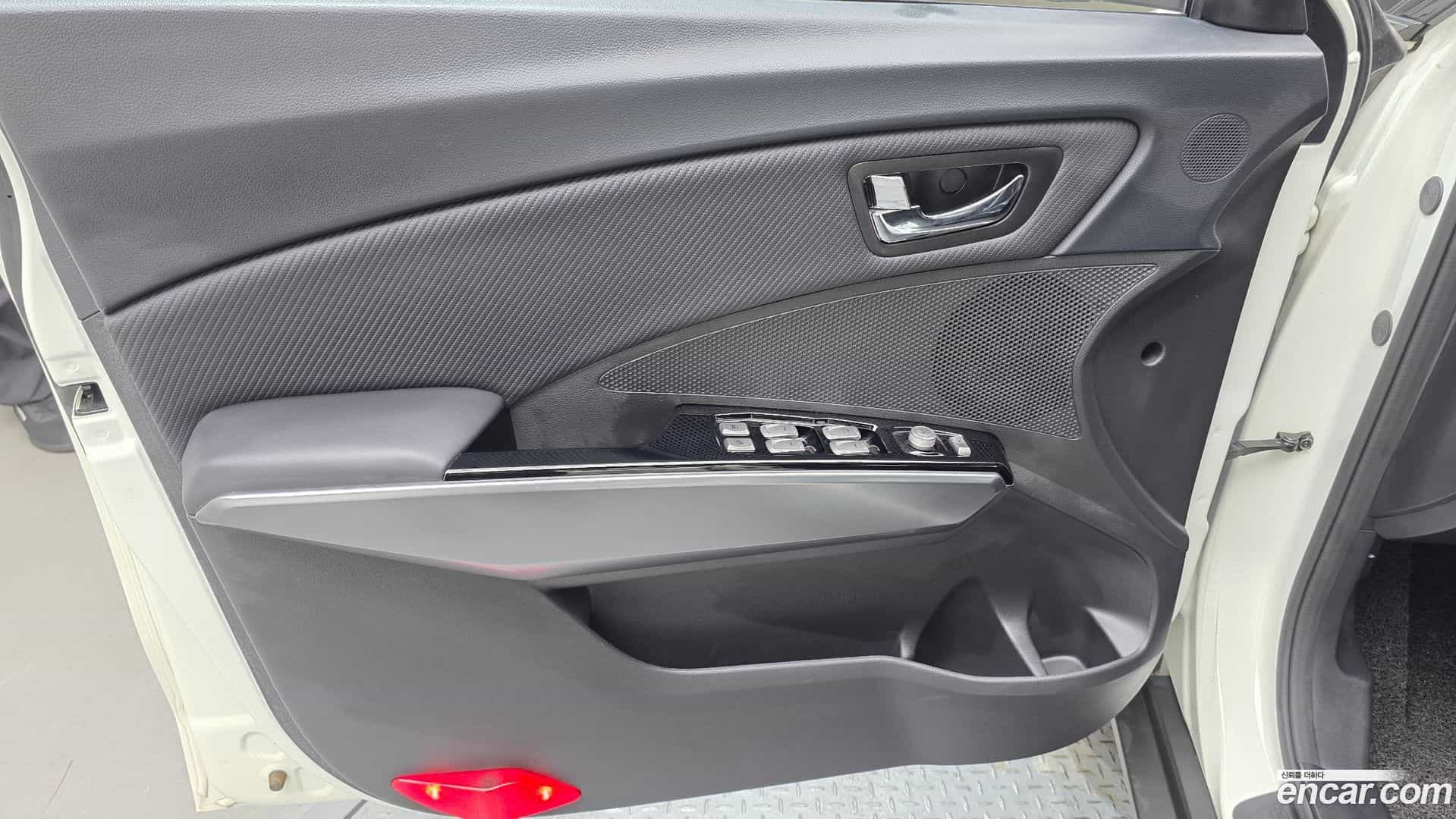 TIBOLI KG Mobility 2019.4-INNER-034