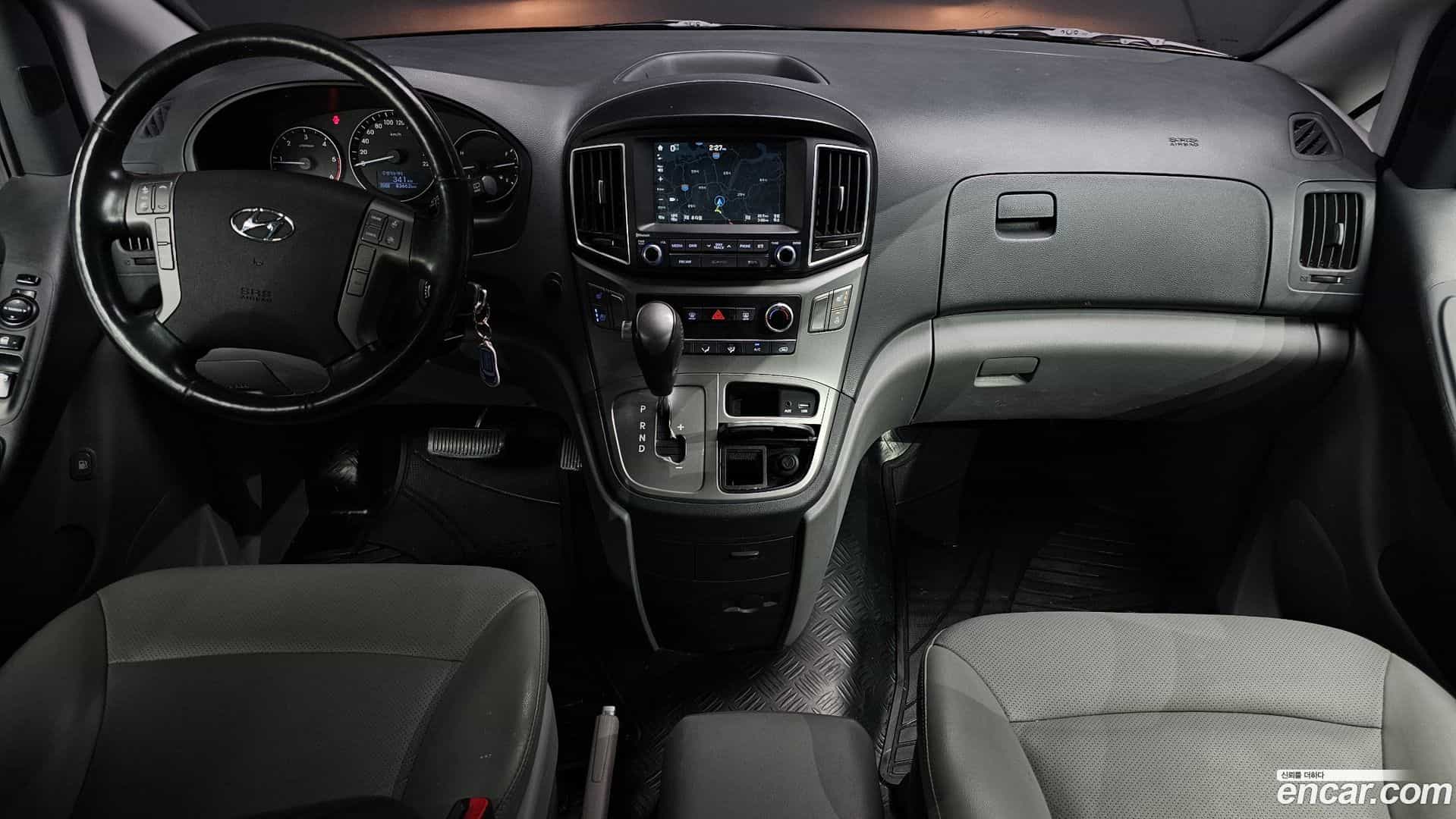 Starex Hyundai 2017.5-INNER-007