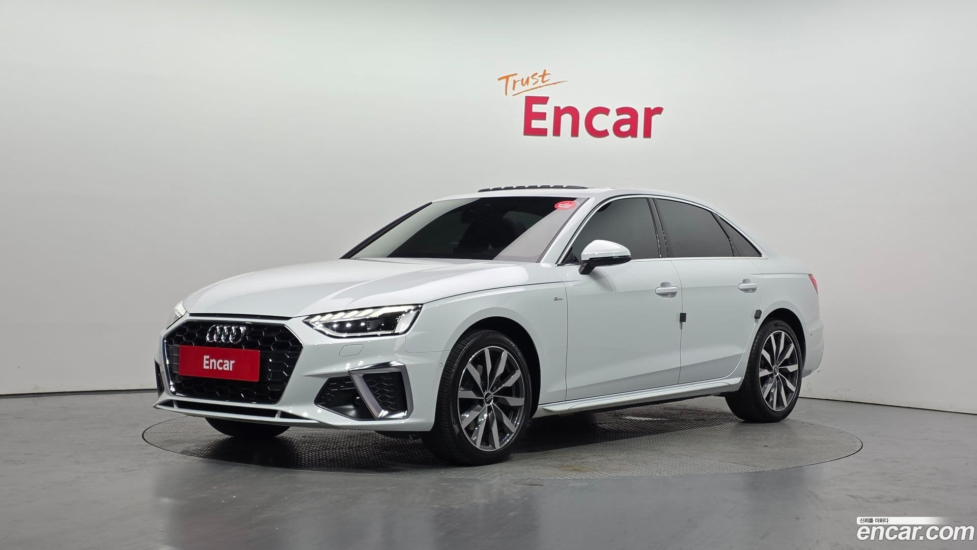 Main__Slider__Photo:A4 Audi 2023.0-0