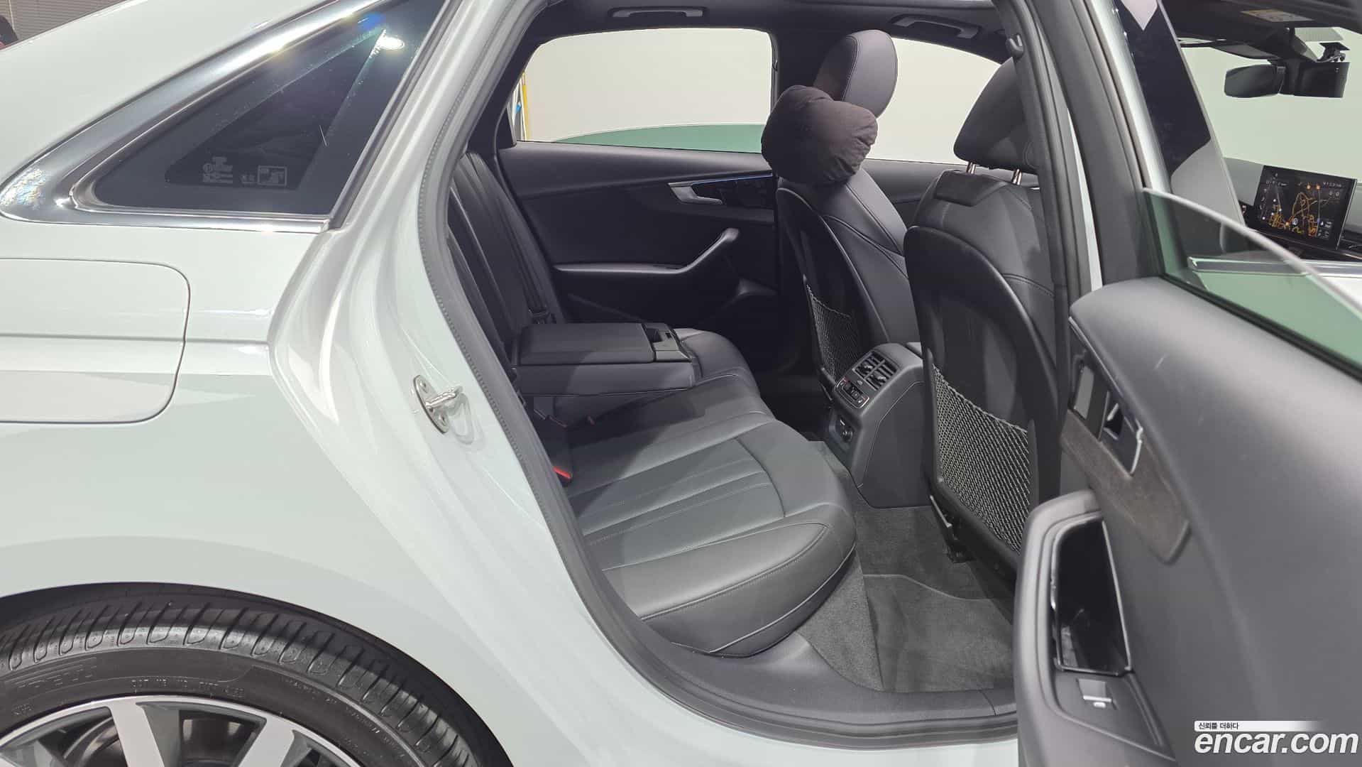 A4 Audi 2023.0-OPTION-015