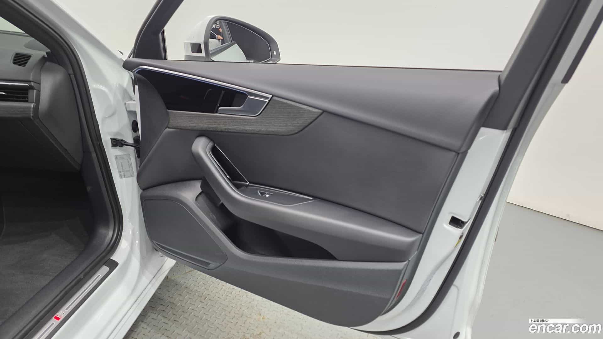 A4 Audi 2023.0-INNER-034