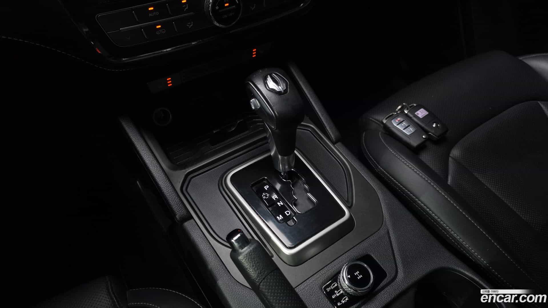 Rexton KG Mobility 2019.8-INNER-009