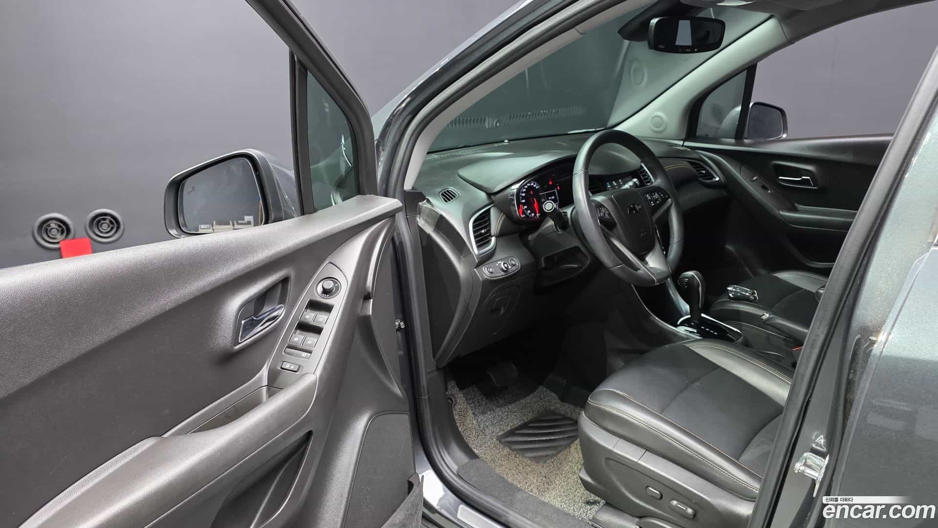 Trax Chevrolet 2018.4-INNER-010