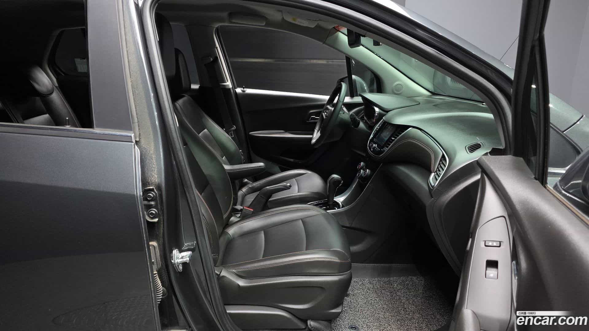 Trax Chevrolet 2018.4-OPTION-015