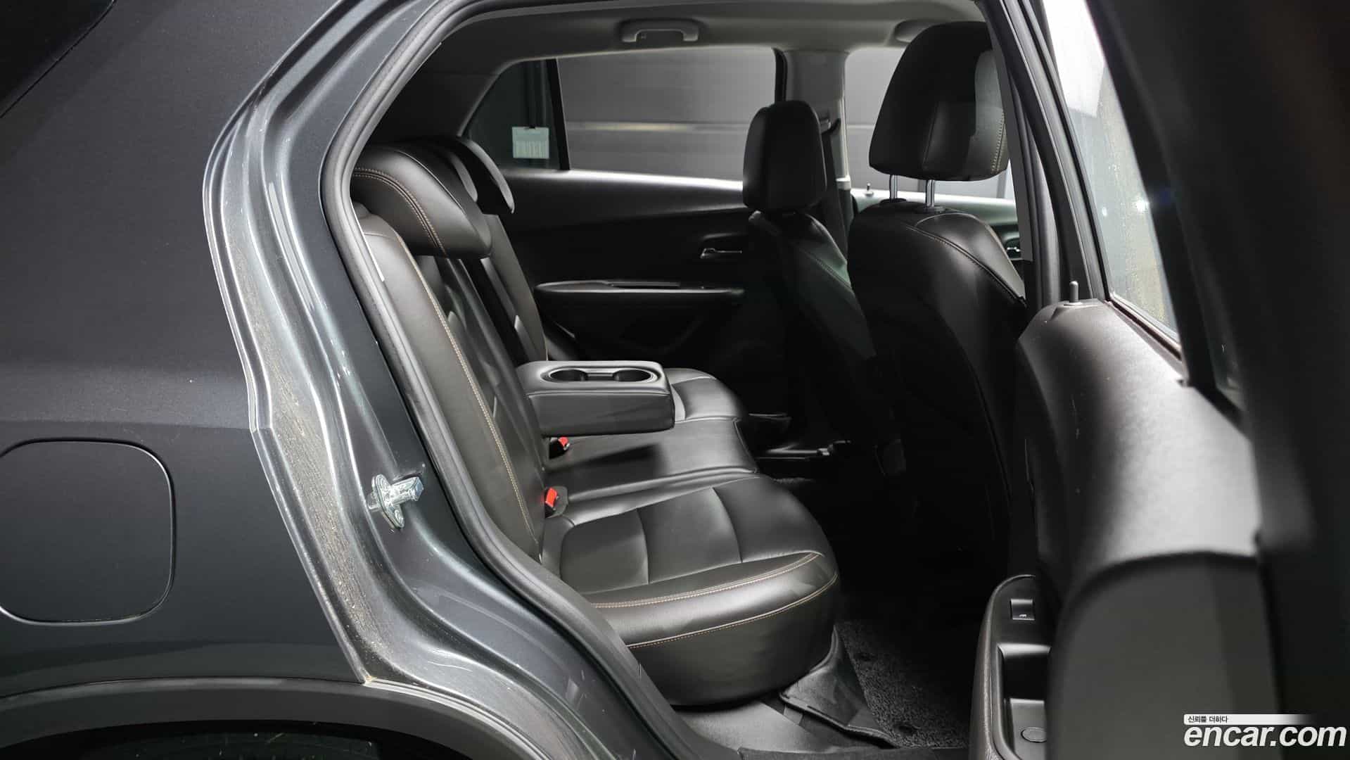 Trax Chevrolet 2018.4-OPTION-016