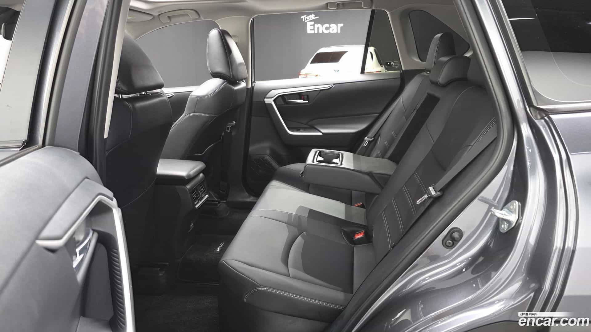 RAV4 Toyota 2024.10-OPTION-016