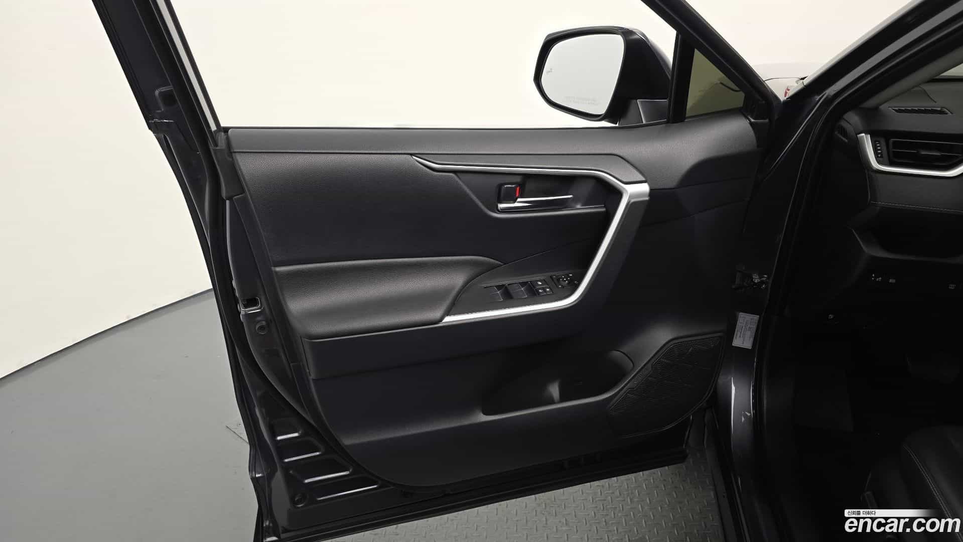 RAV4 Toyota 2024.10-INNER-034