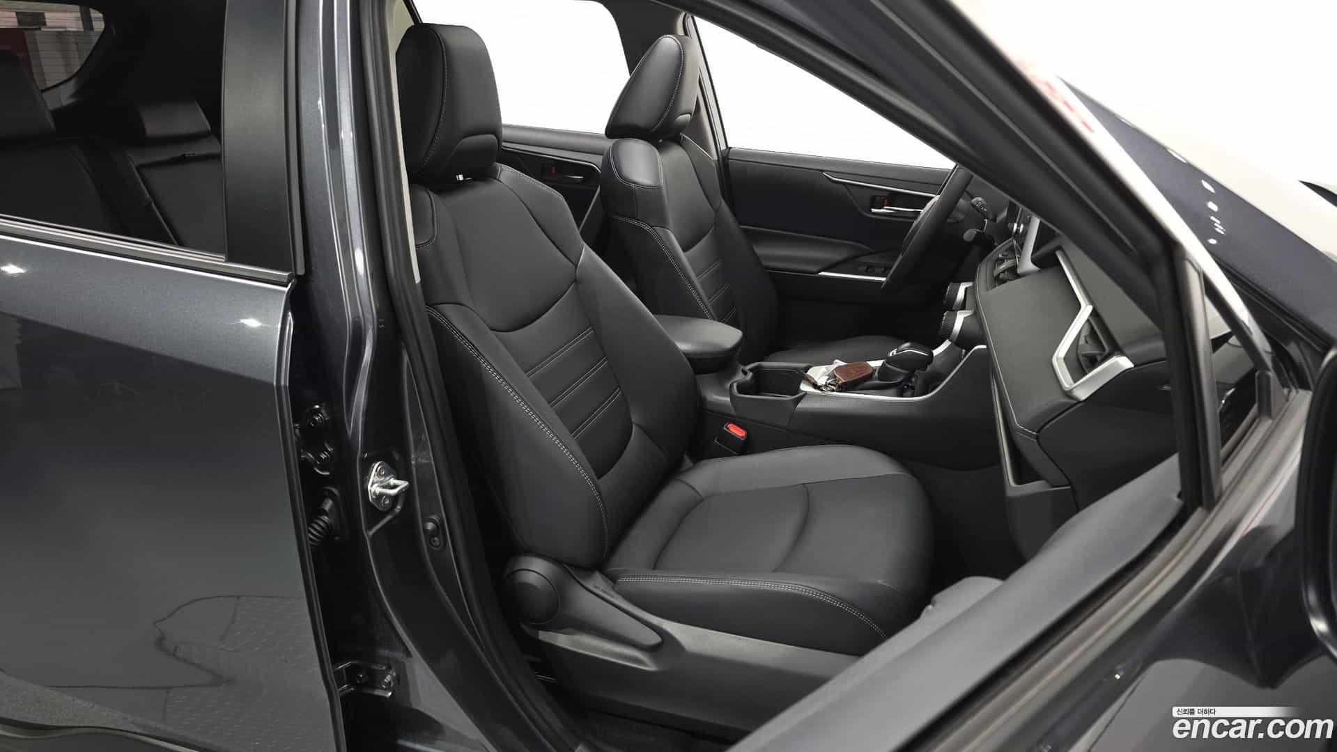 RAV4 Toyota 2024.10-INNER-036