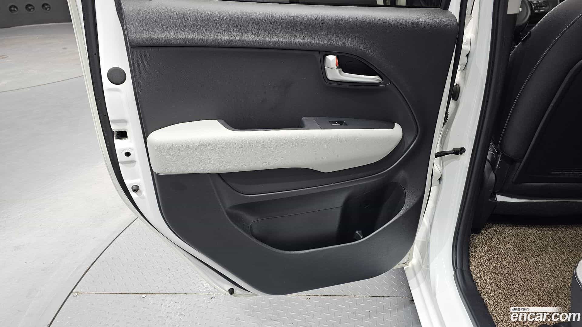 RAY Kia 2024.3-INNER-035