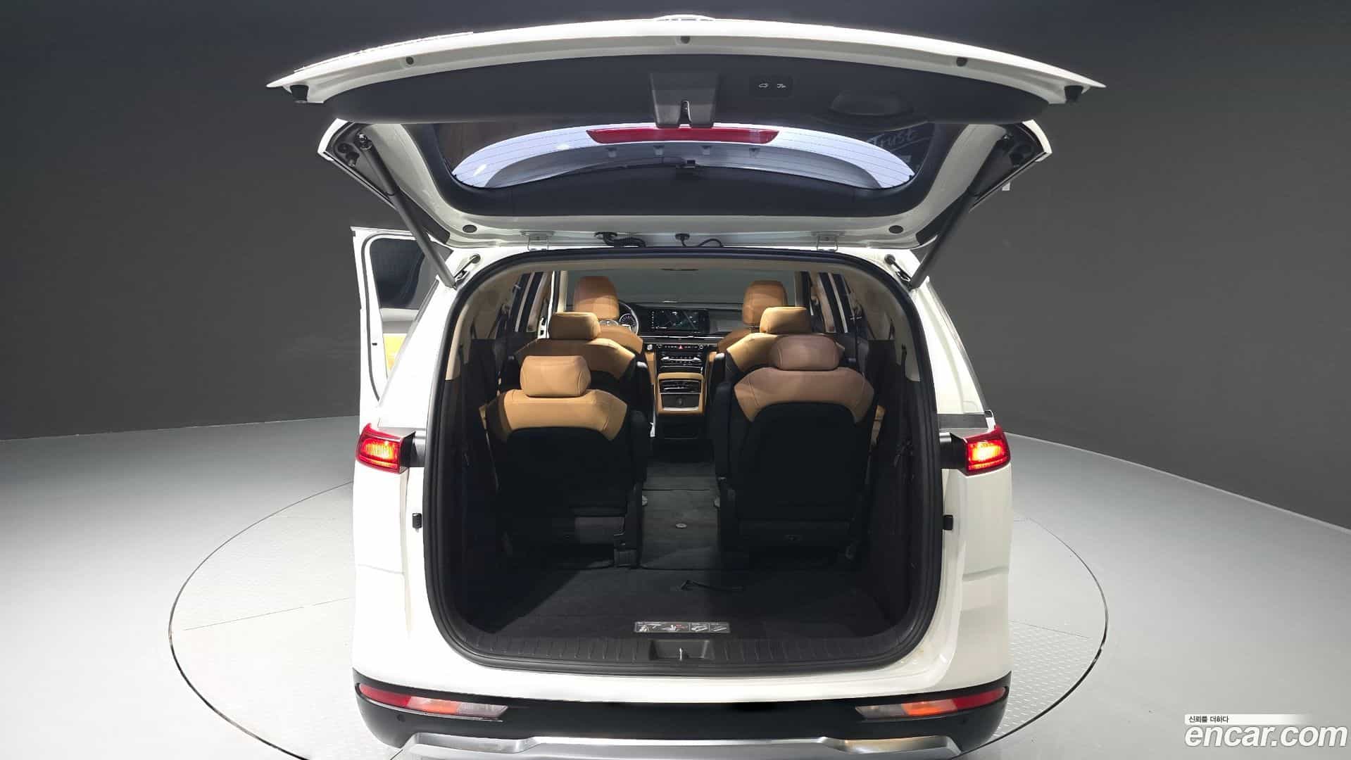 Canival Kia 2021.3-OPTION-024