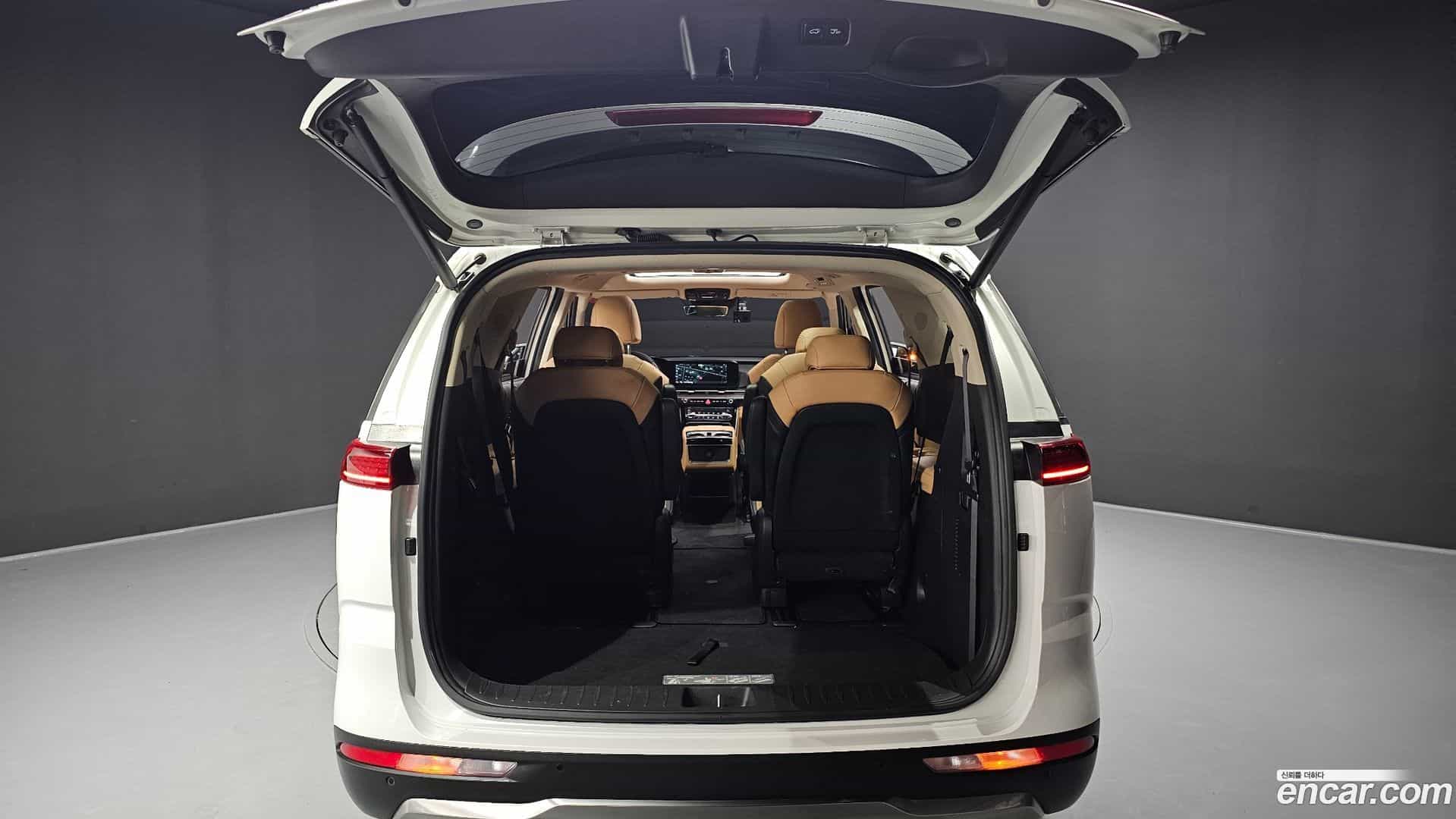 Canival Kia 2022.4-OPTION-024