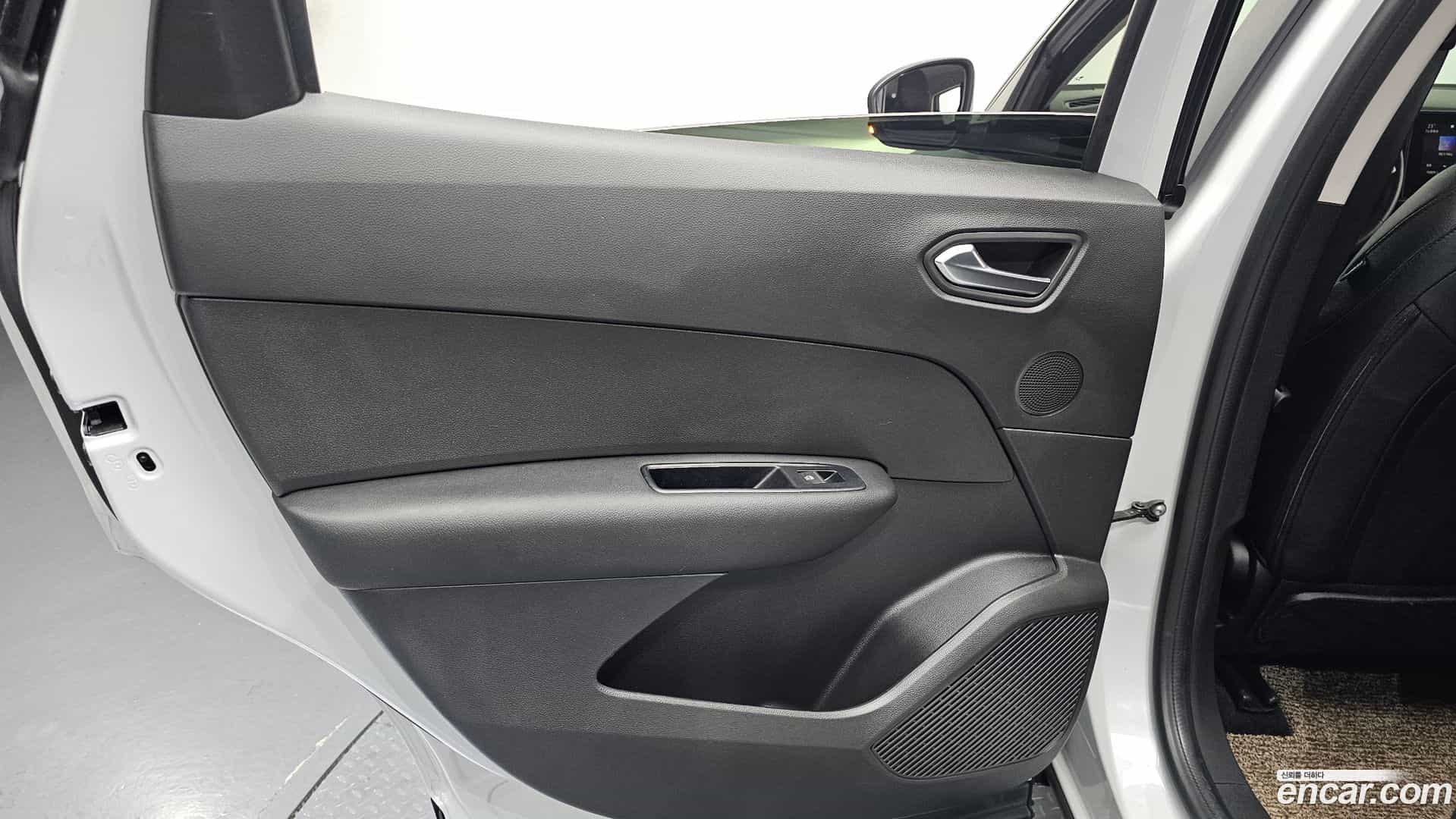 XM3 Renault Korea 2020.3-INNER-035