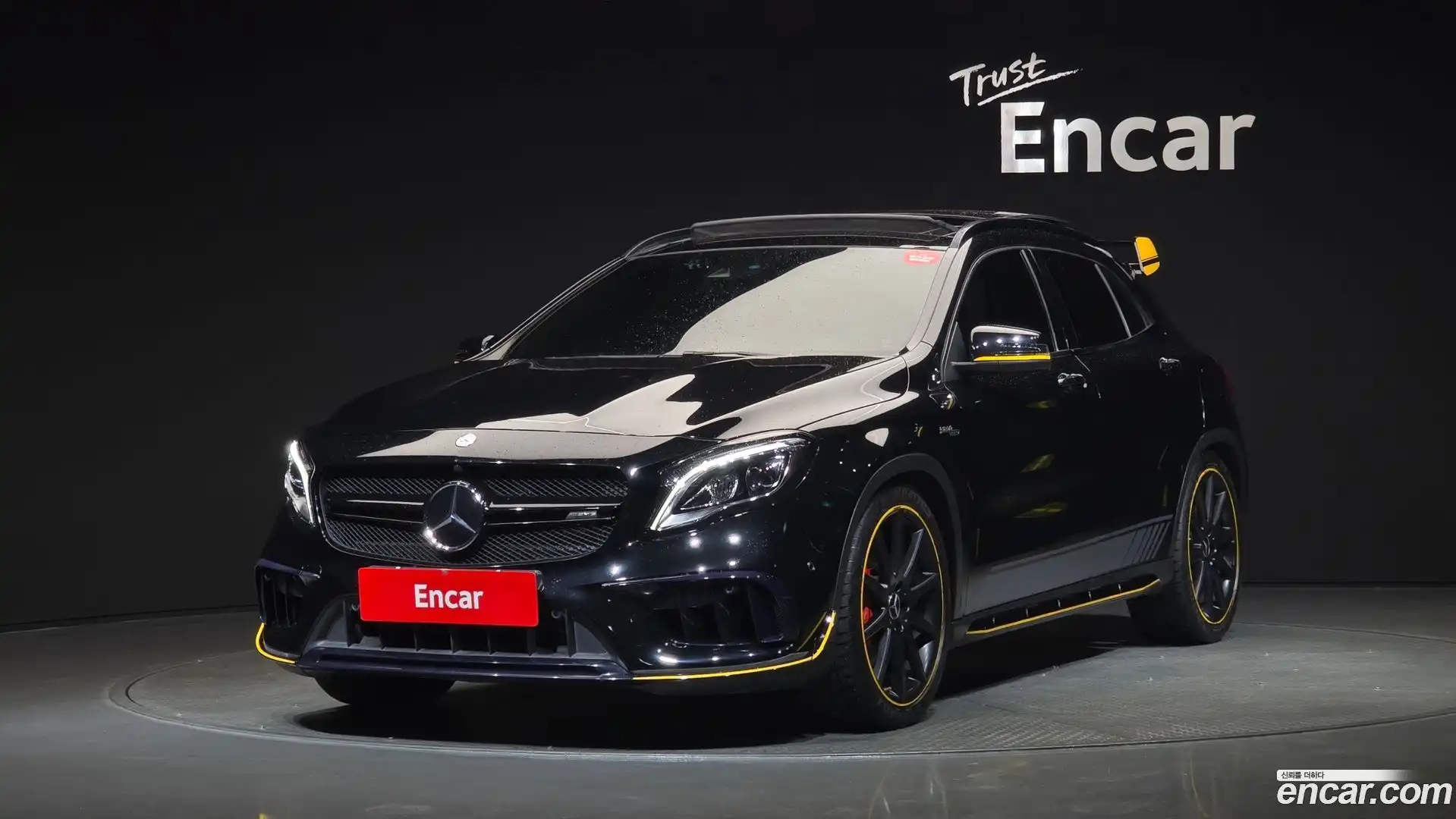 GLA-Class Mercedes-Benz 2017.9-OUTER-001