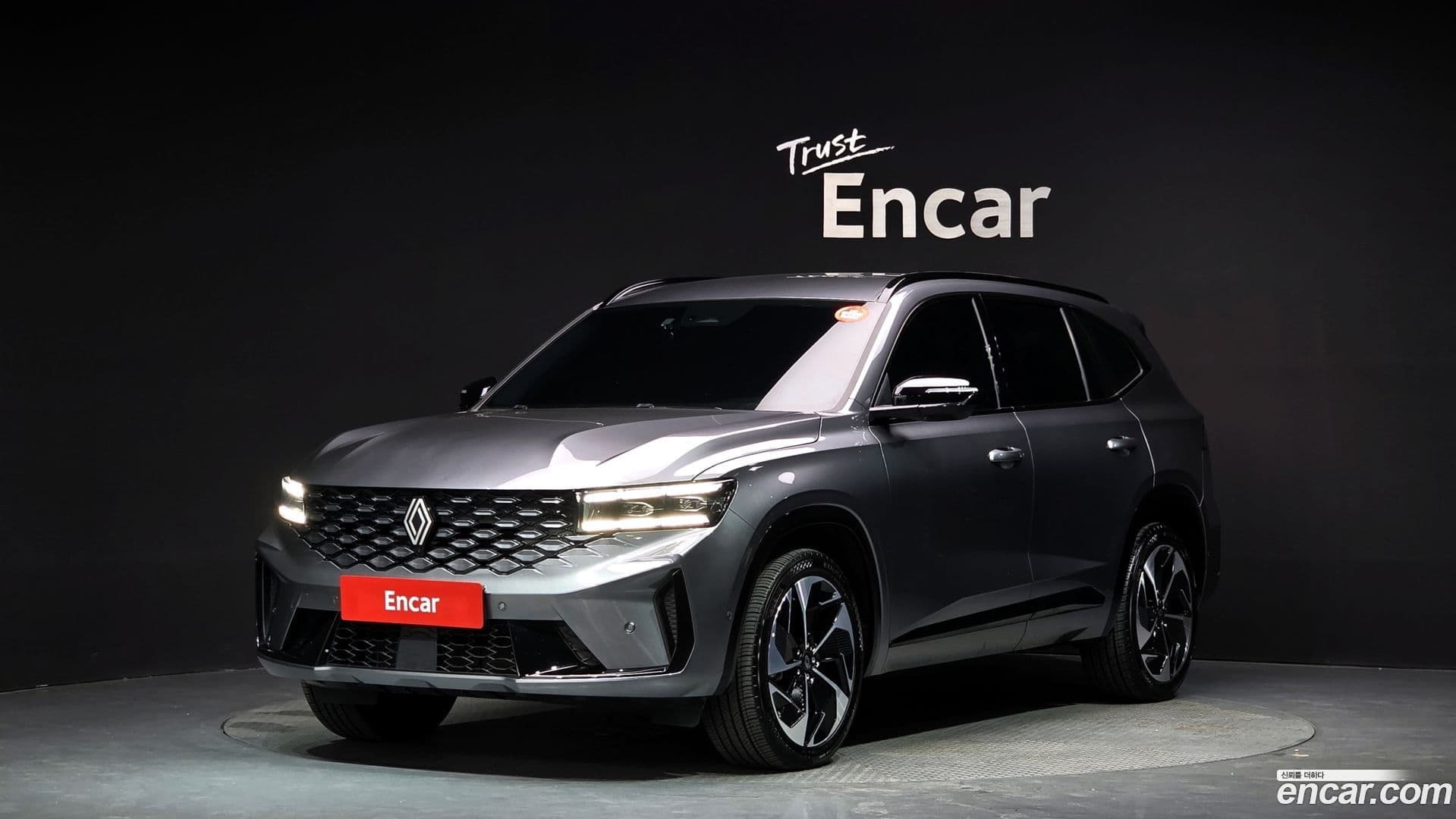 Main__Slider__Photo:Grand Koleos Renault Korea 2024.10-0