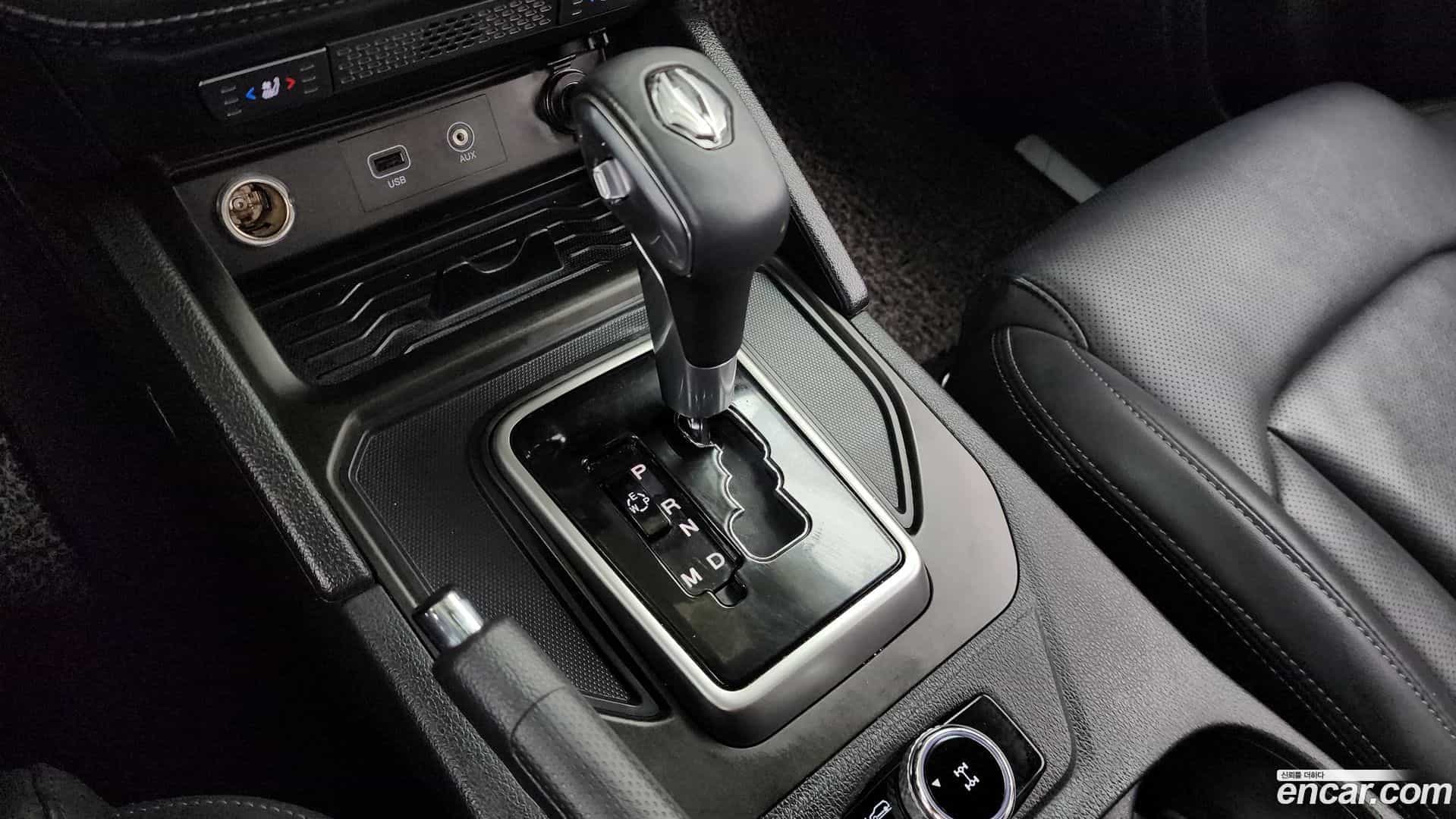 Rexton KG Mobility 2019.3-INNER-009