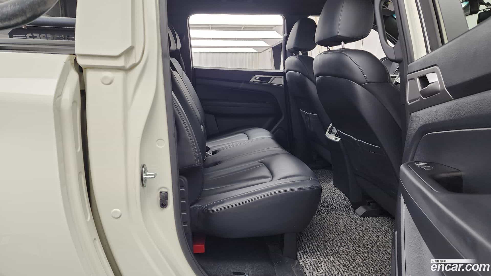 Rexton KG Mobility 2019.3-OPTION-016