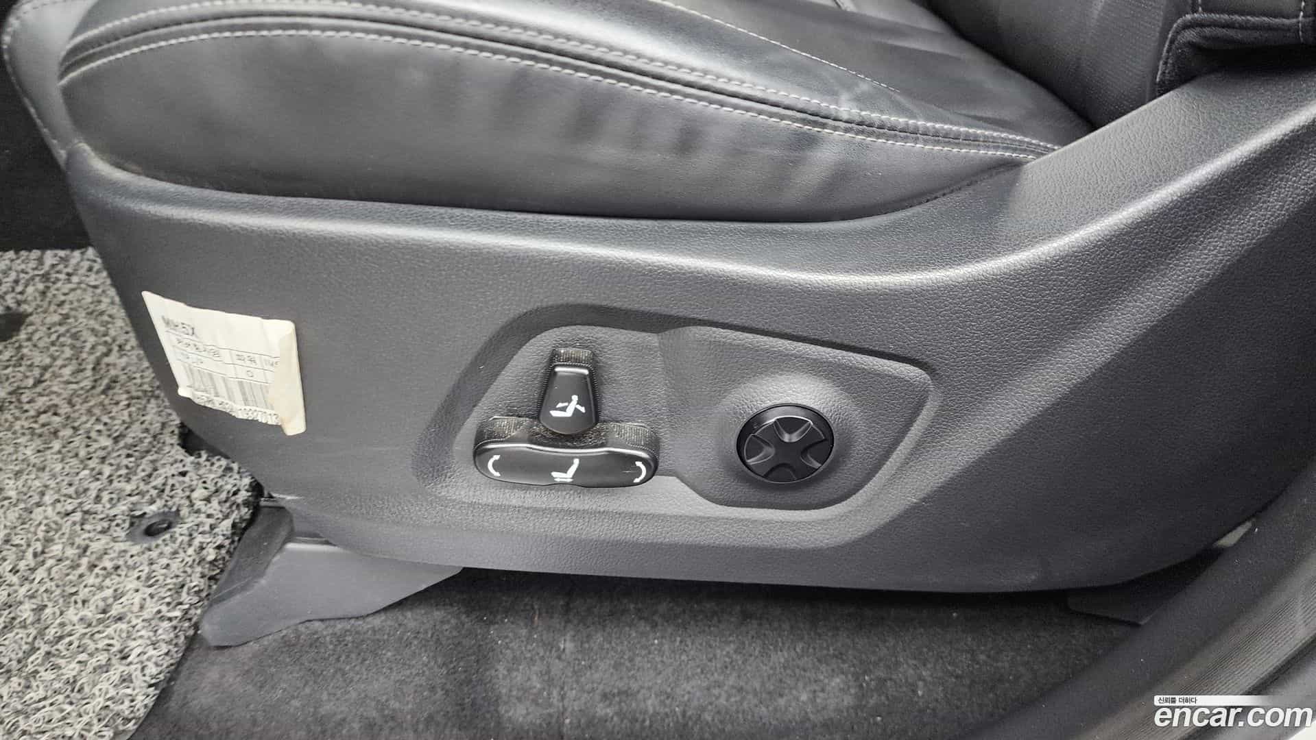 Rexton KG Mobility 2019.3-OPTION-044