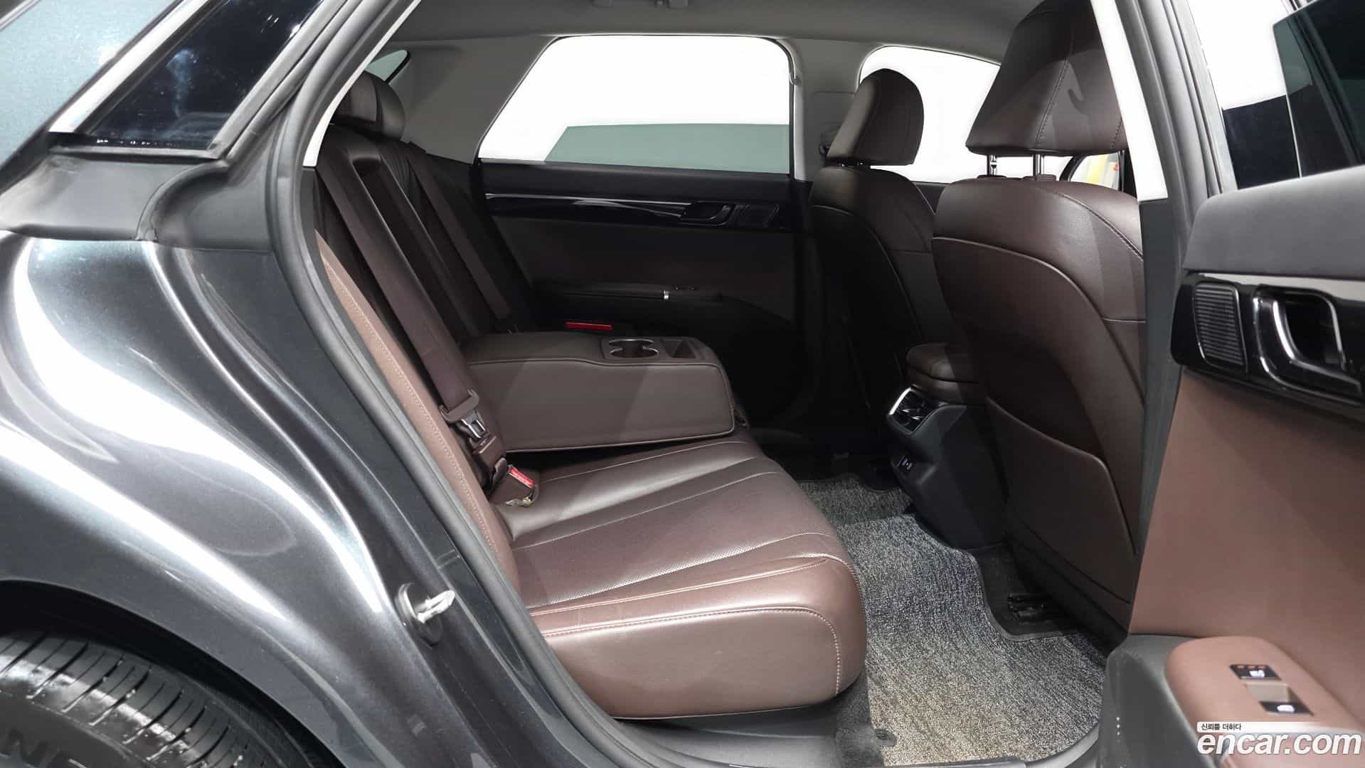 Grandeur Hyundai 2023.6-OPTION-015